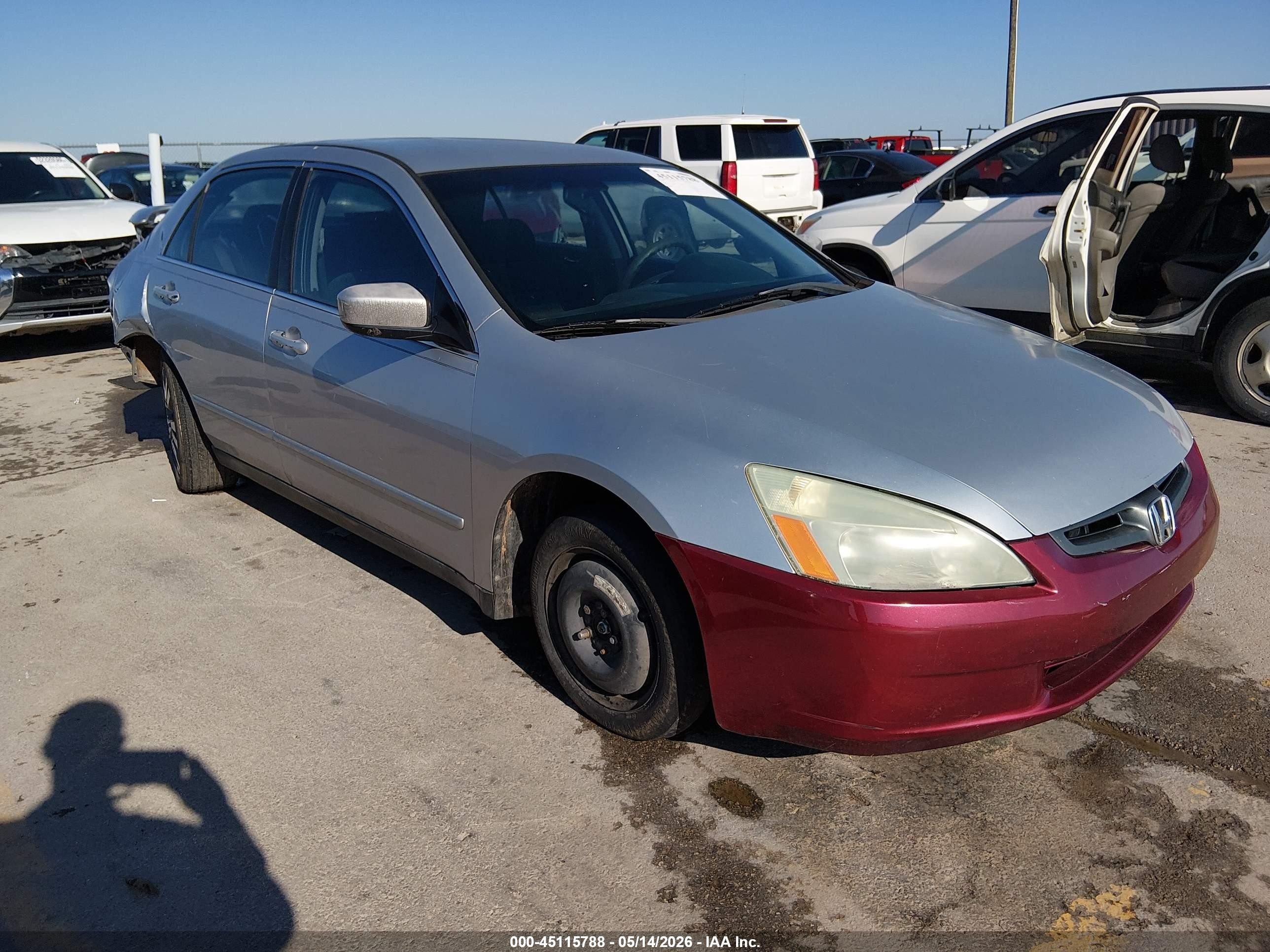 2003 Honda Accord 2.4 Lx Серебряный vin: 3HGCM56343G701397