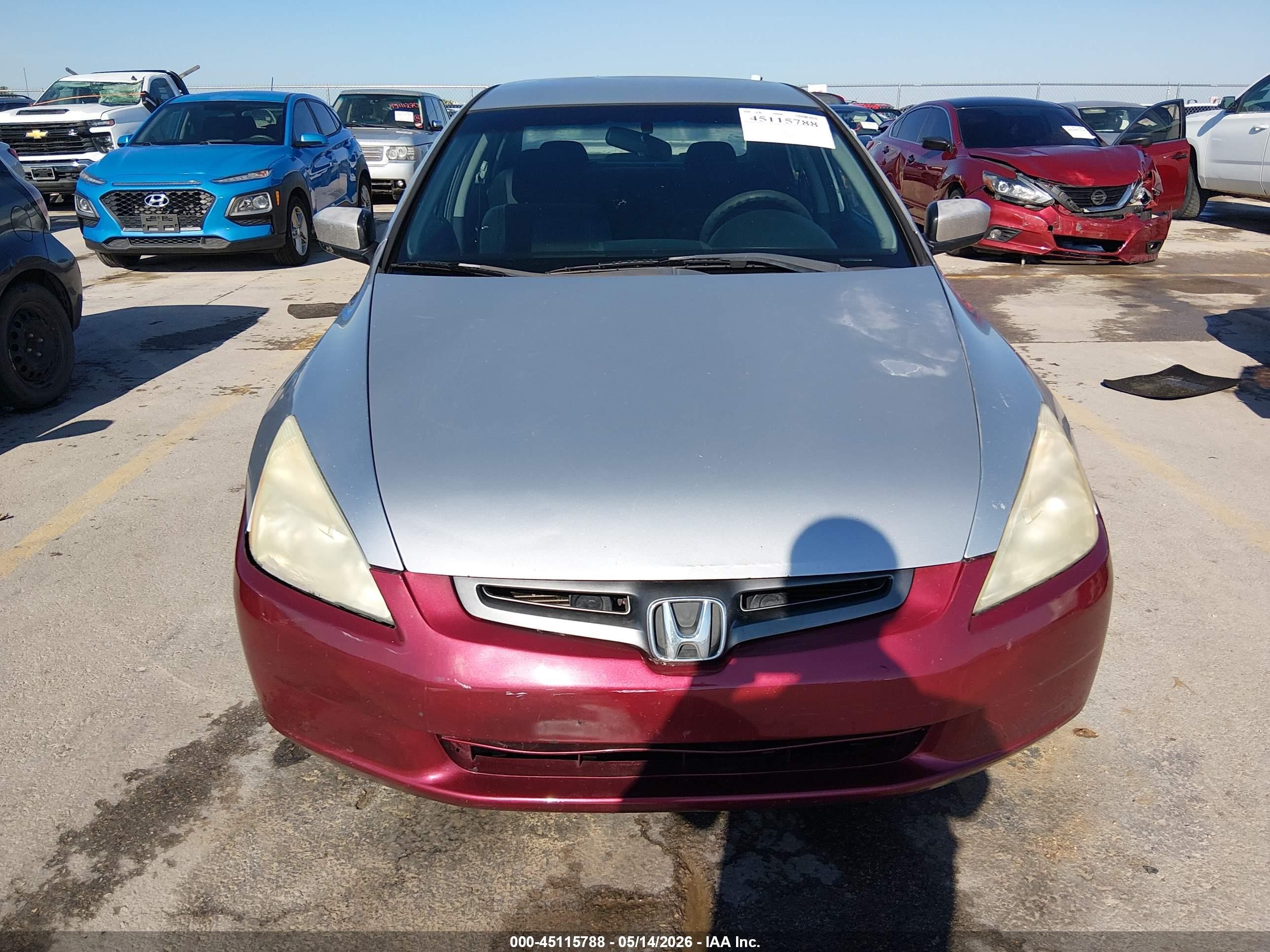 2003 Honda Accord 2.4 Lx Серебряный vin: 3HGCM56343G701397
