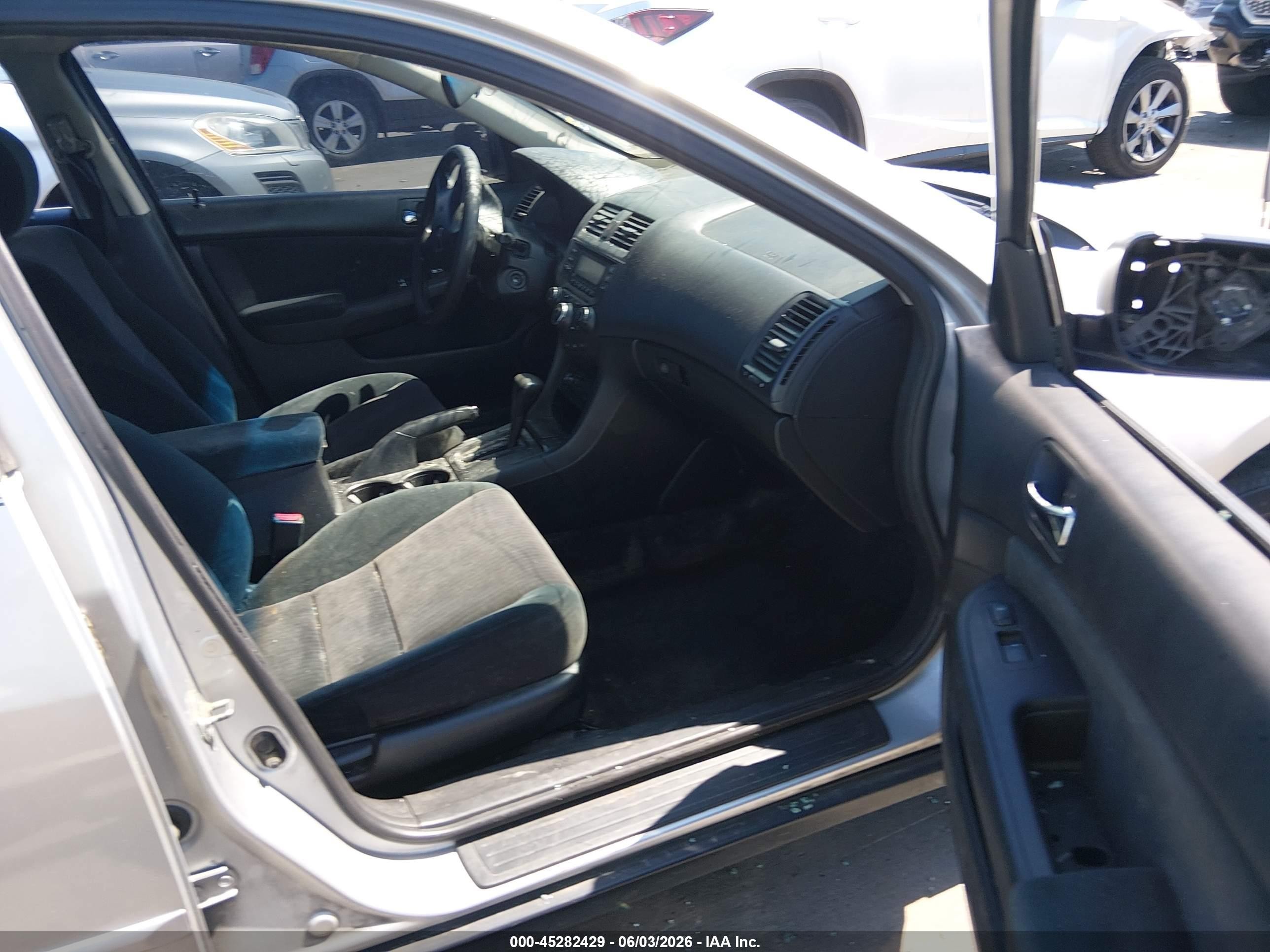 2003 Honda Accord 2.4 Lx Silver vin: 3HGCM56363G708738