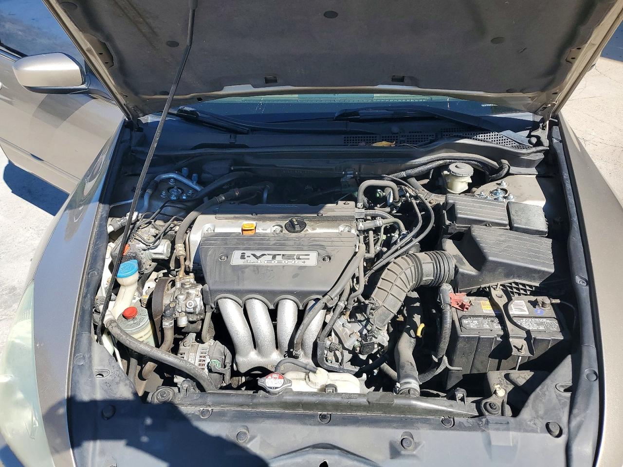 2003 Honda Accord Lx Gold vin: 3HGCM56373G704567