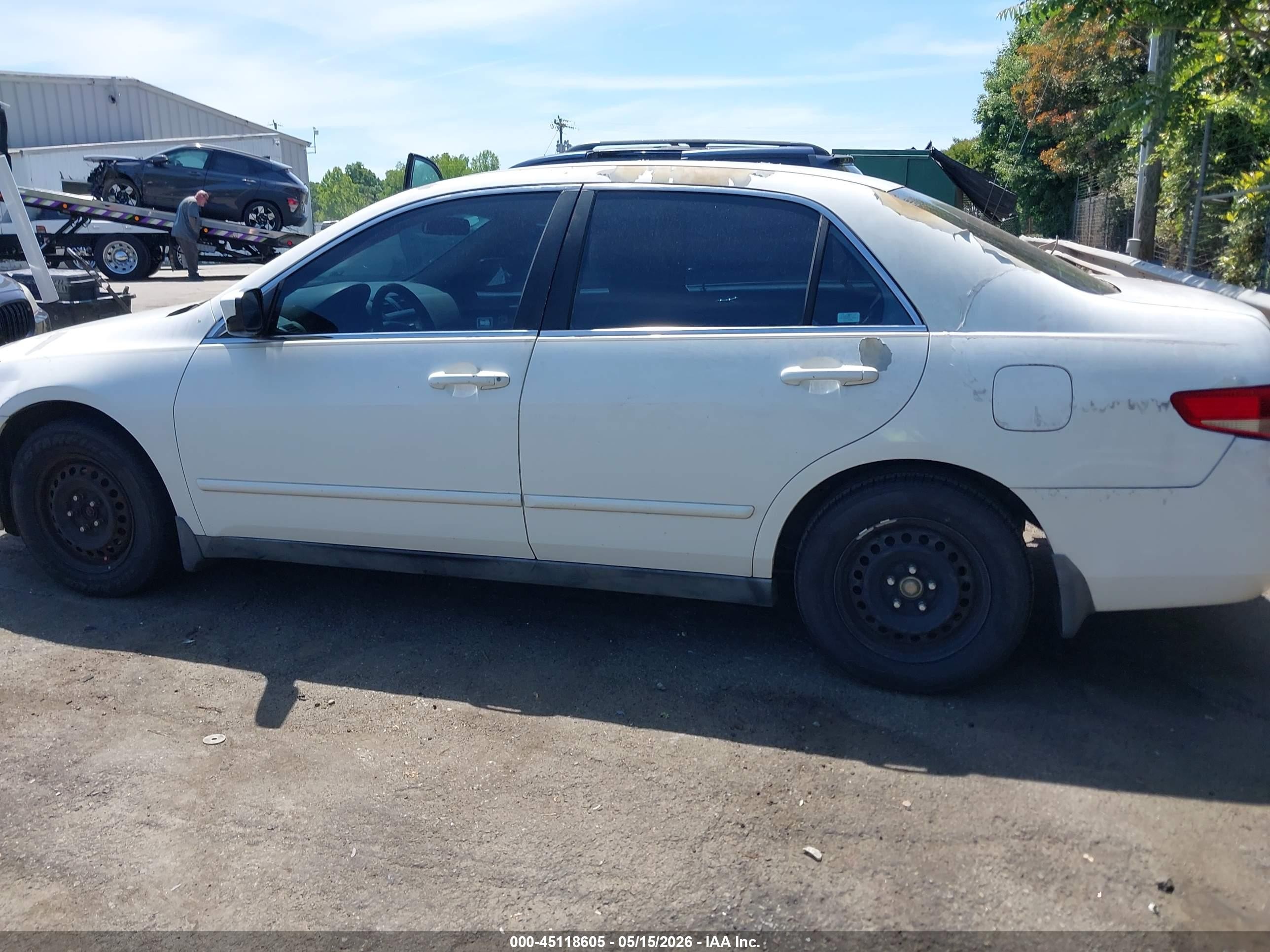 2003 Honda Accord 2.4 Lx White vin: 3HGCM56393G712184