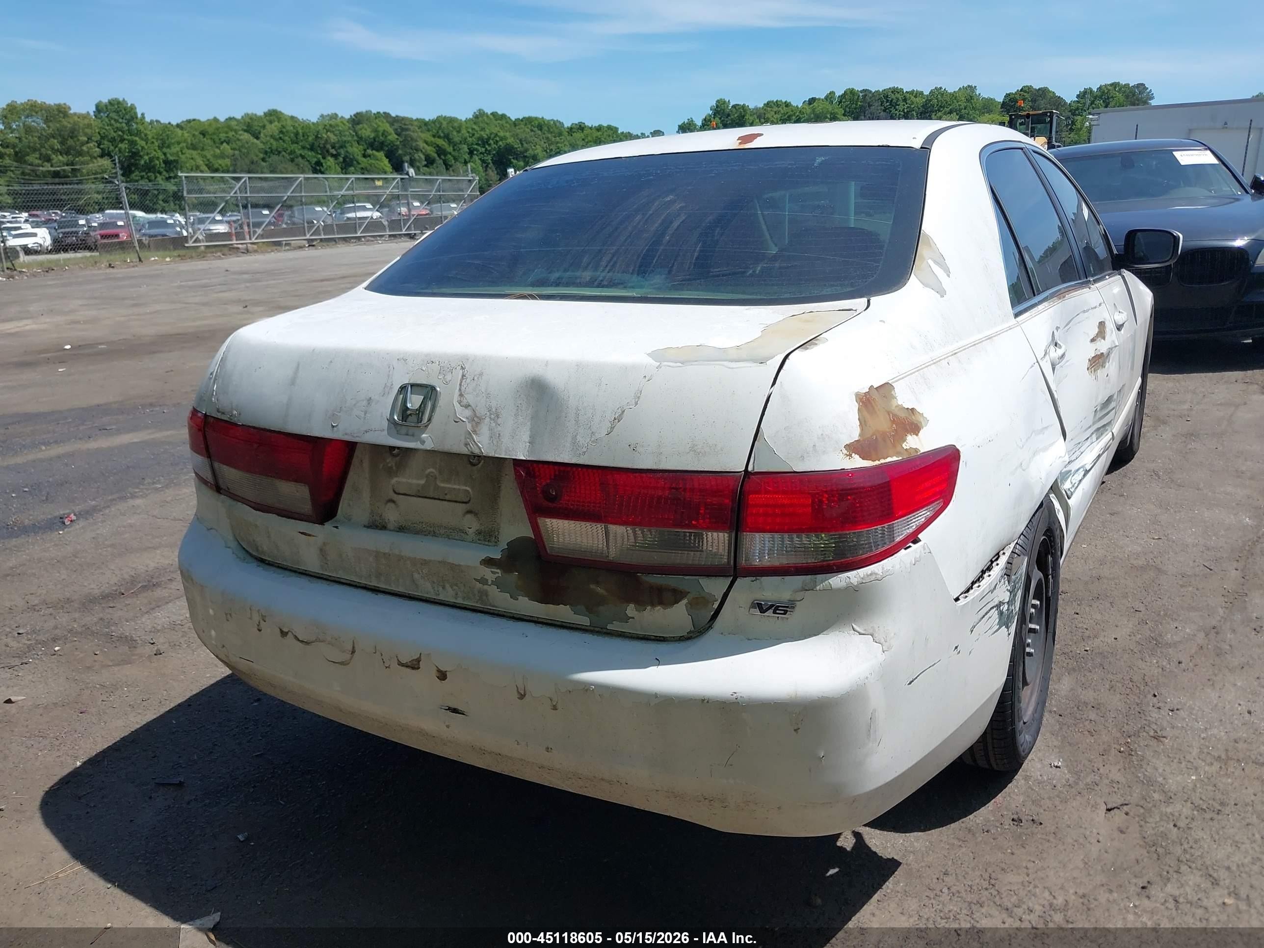 2003 Honda Accord 2.4 Lx White vin: 3HGCM56393G712184
