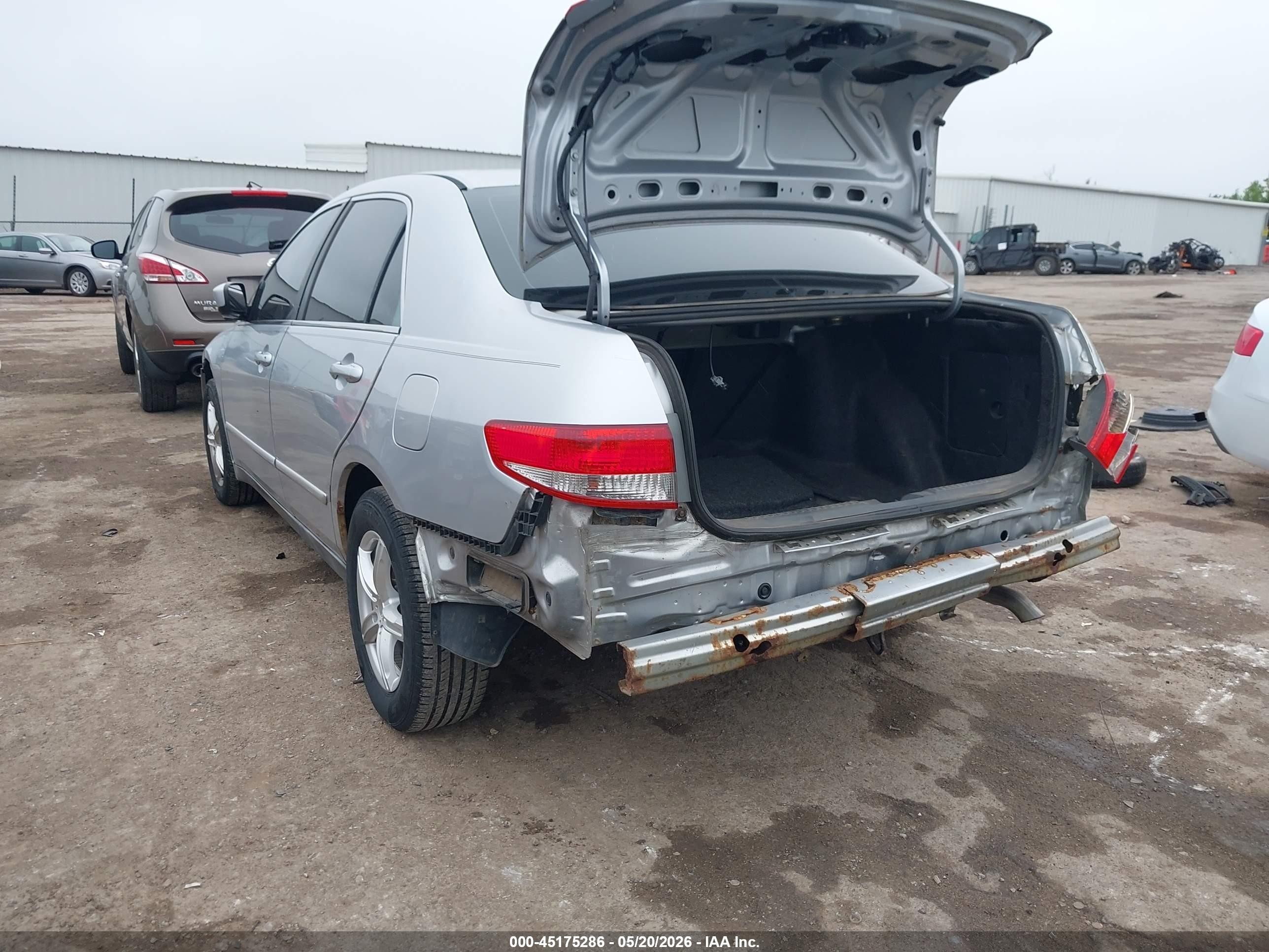 2004 Honda Accord 2.4 Lx Silver vin: 3HGCM56394G704023