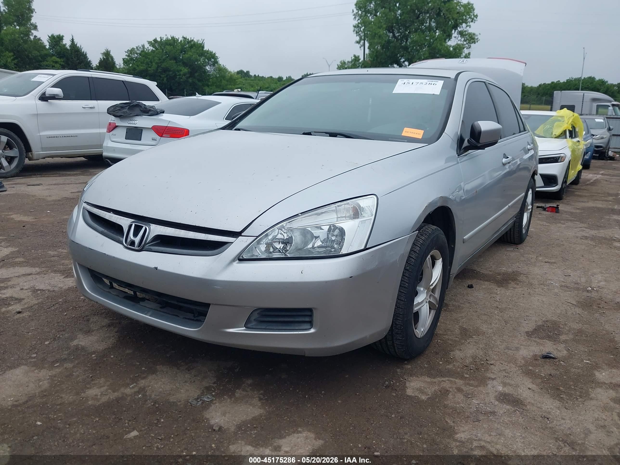 2004 Honda Accord 2.4 Lx Silver vin: 3HGCM56394G704023