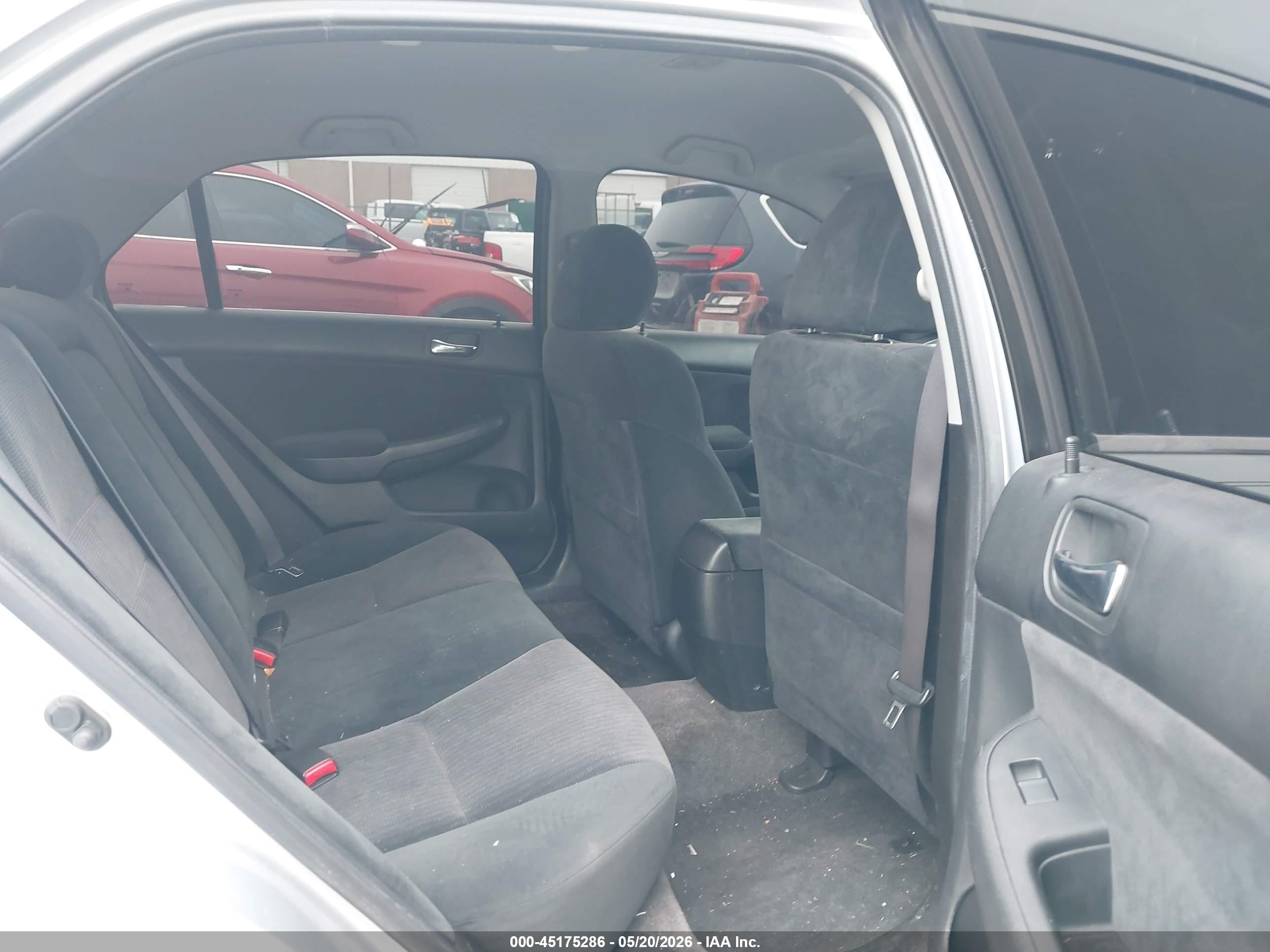 2004 Honda Accord 2.4 Lx Silver vin: 3HGCM56394G704023