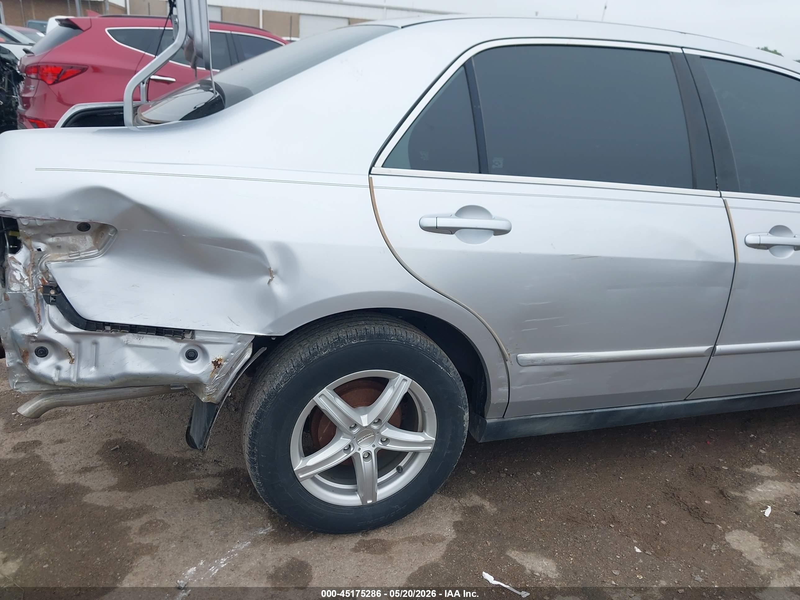 2004 Honda Accord 2.4 Lx Silver vin: 3HGCM56394G704023