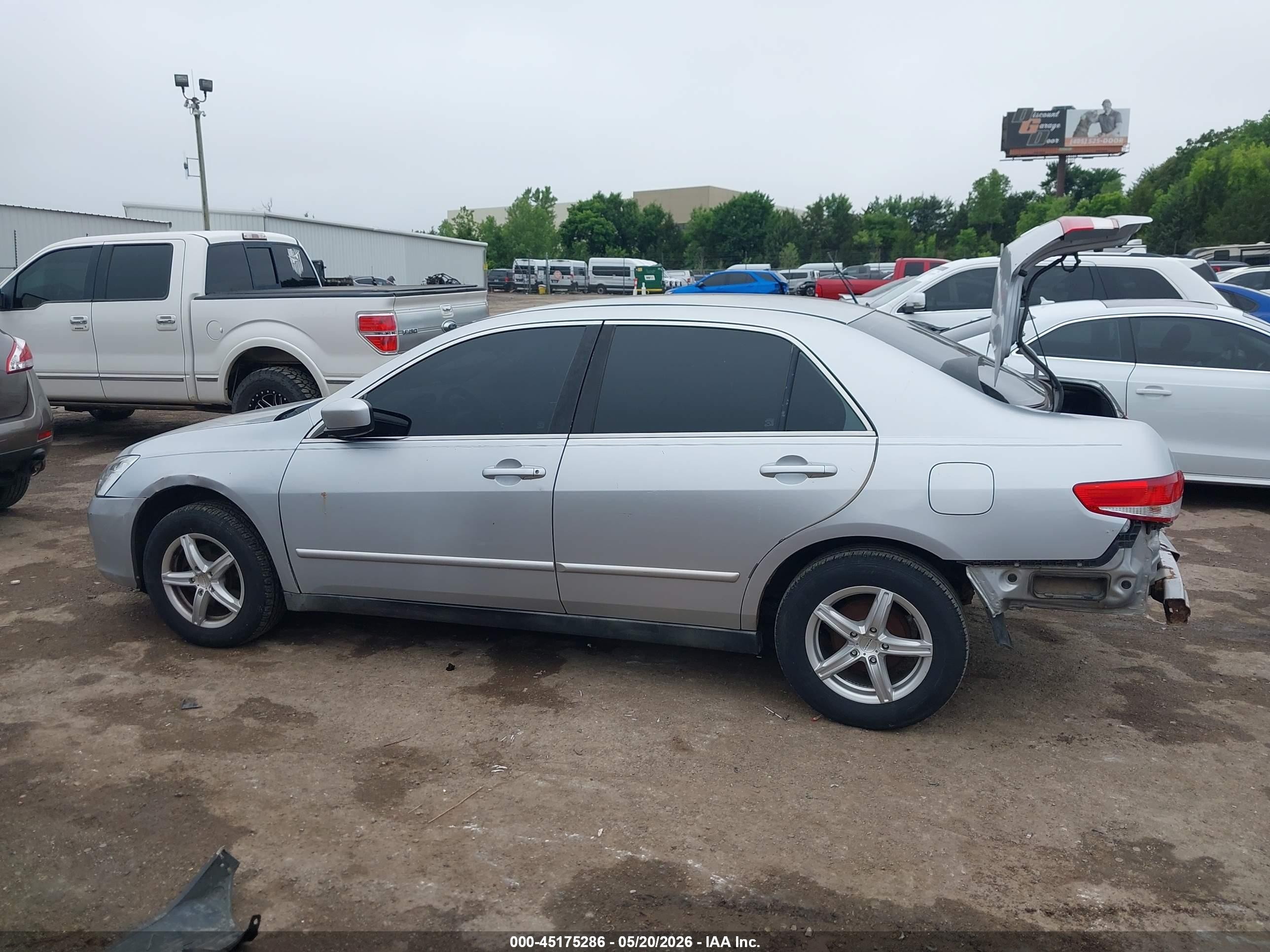 2004 Honda Accord 2.4 Lx Silver vin: 3HGCM56394G704023