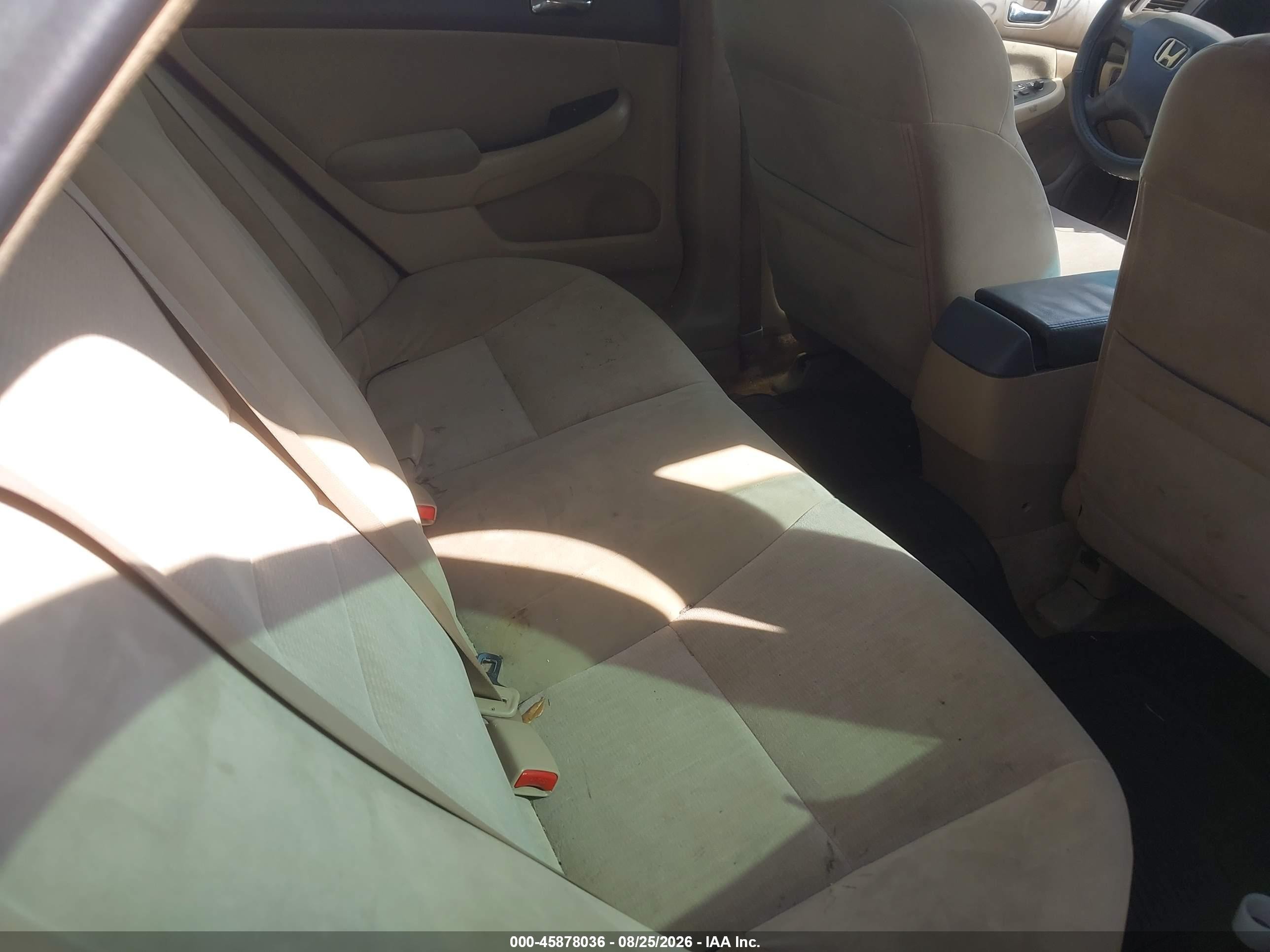 2004 Honda Accord 2.4 Lx Beige vin: 3HGCM56394G704619