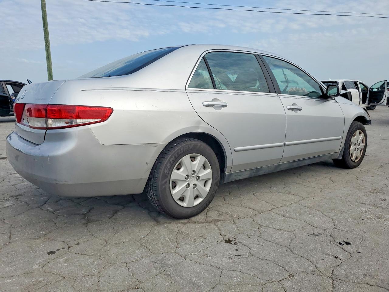 2004 Honda Accord Lx Silver vin: 3HGCM56394G708900