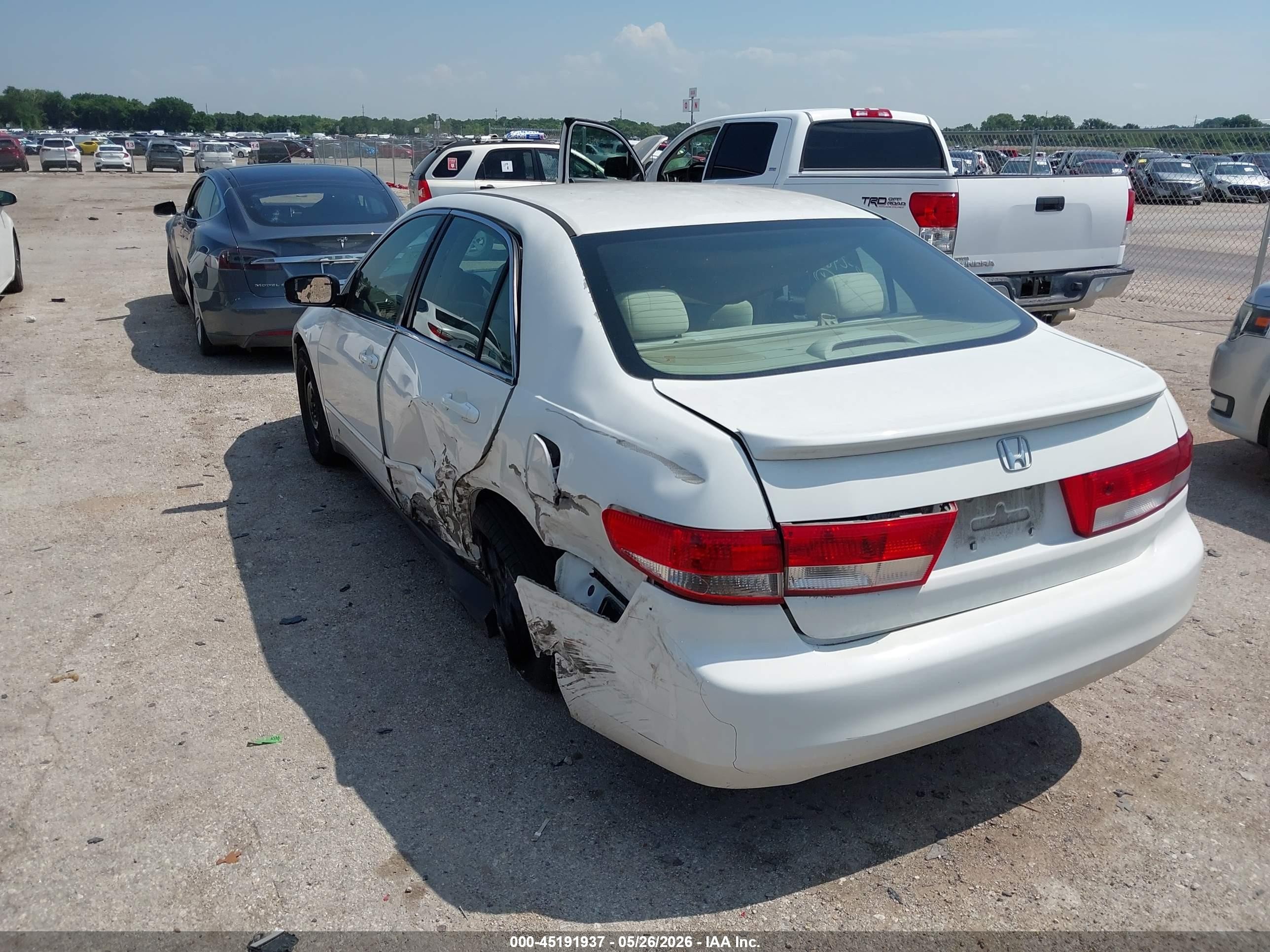 2003 Honda Accord 2.4 Lx White vin: 3HGCM563X3G706703