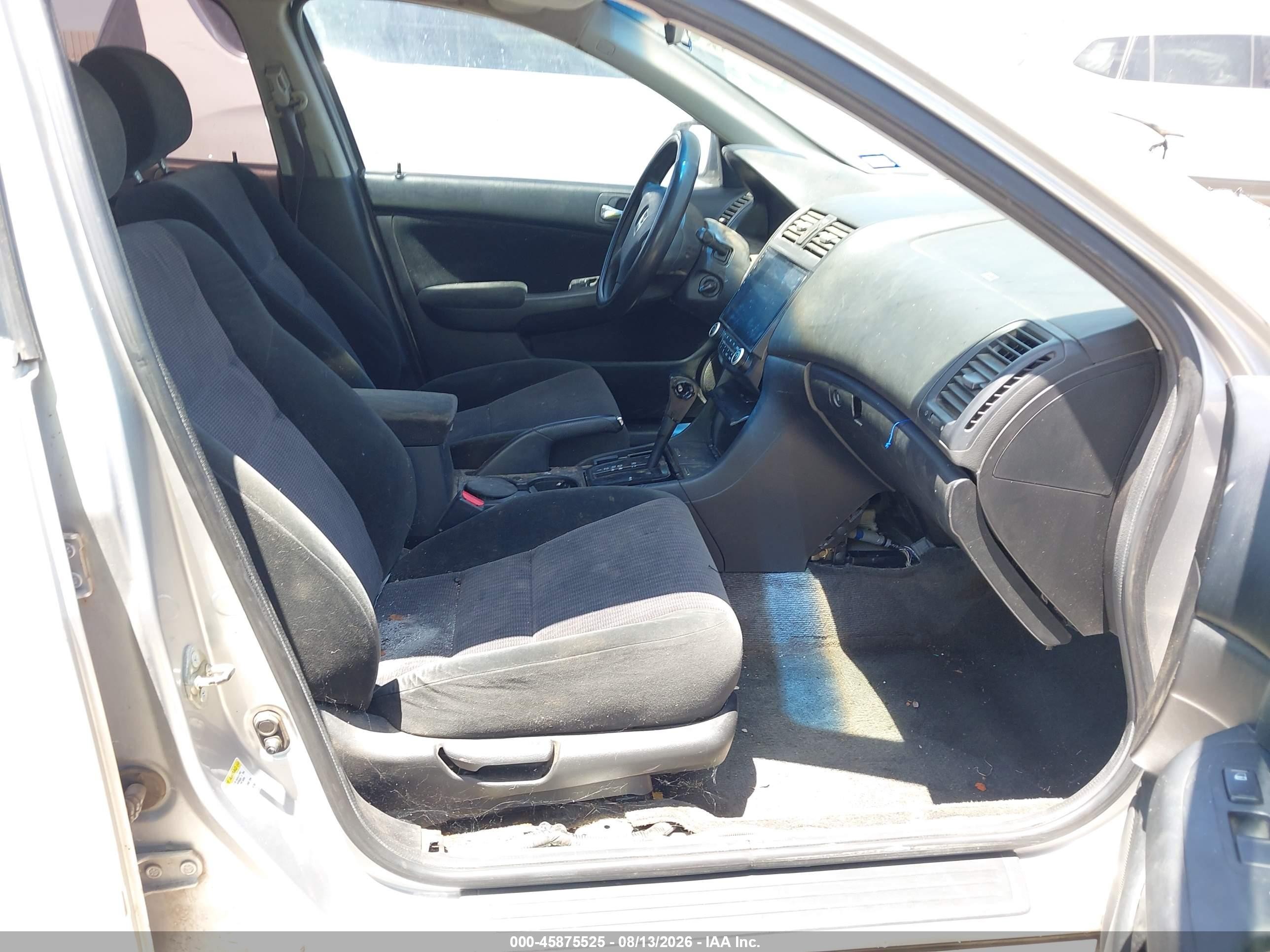 2005 Honda Accord 2.4 Lx Silver vin: 3HGCM56405G700422