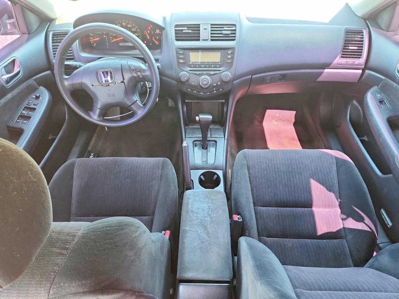 2005 Honda Accord Lx Серебряный vin: 3HGCM56405G704194