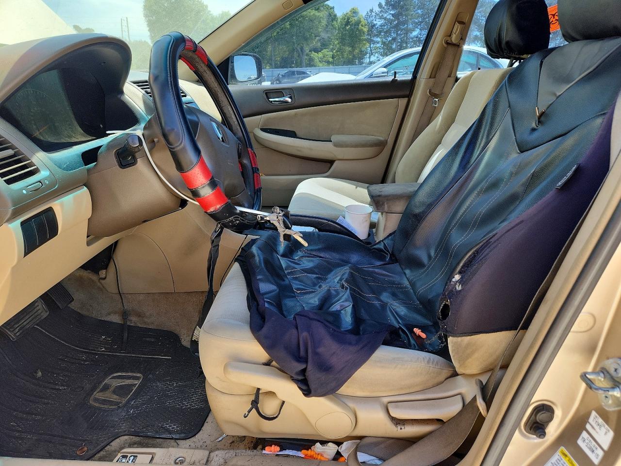 2005 Honda Accord Tan vin: 3HGCM56425G703077