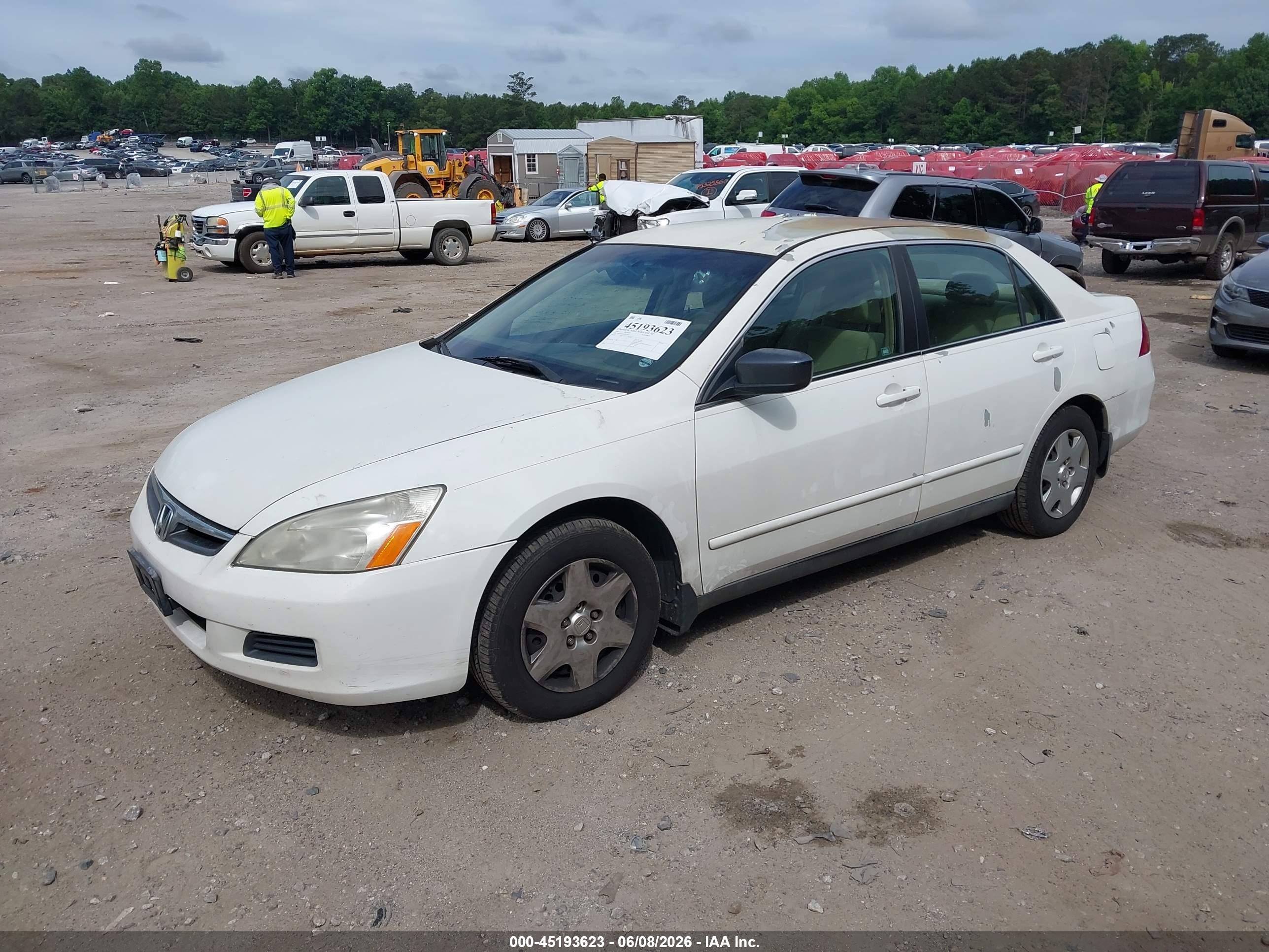 2007 Honda Accord 2.4 Lx White vin: 3HGCM56427G709075
