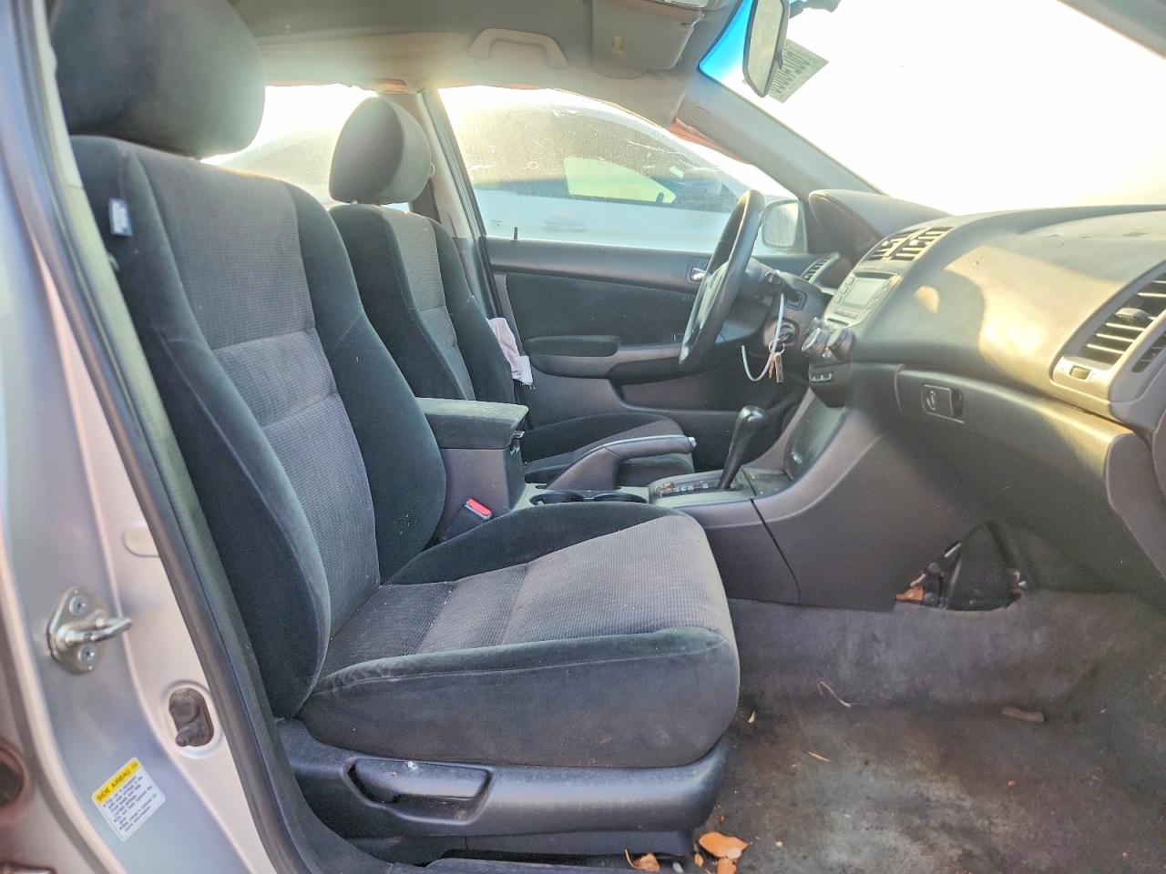 2005 Honda Accord Lx Silver vin: 3HGCM56435G706442