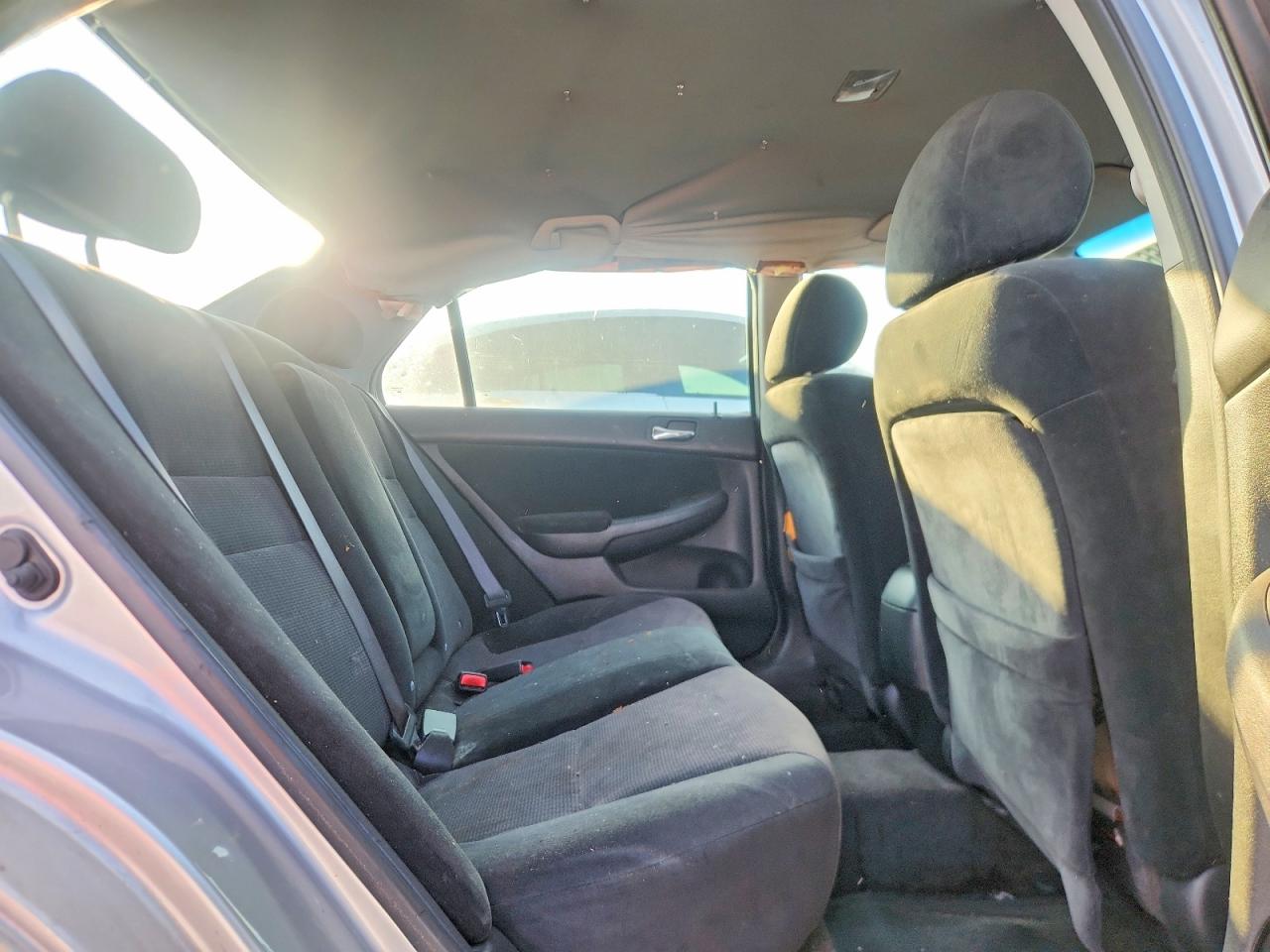 2005 Honda Accord Lx Silver vin: 3HGCM56435G706442