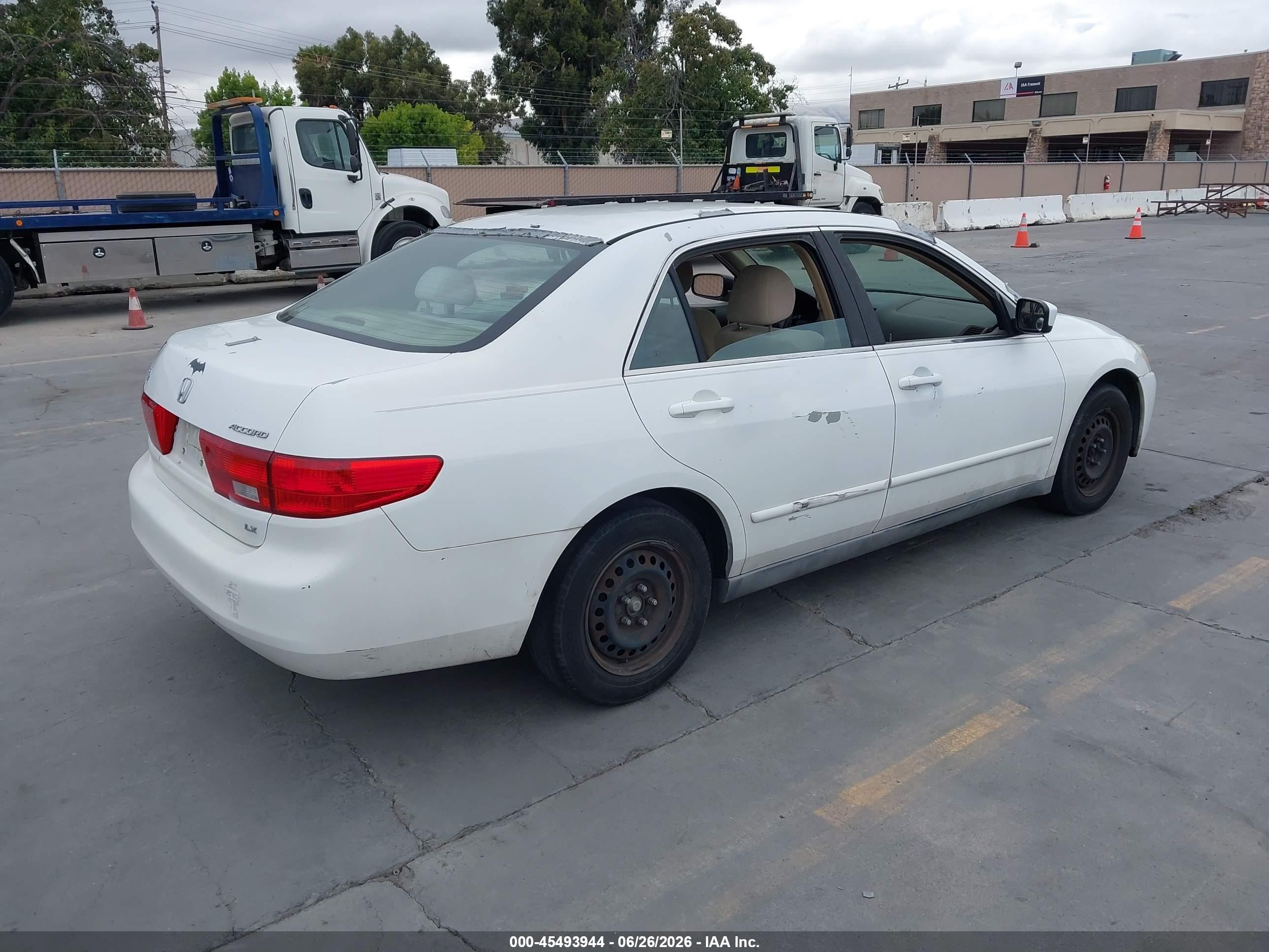 2005 Honda Accord 2.4 Lx White vin: 3HGCM56445G710922