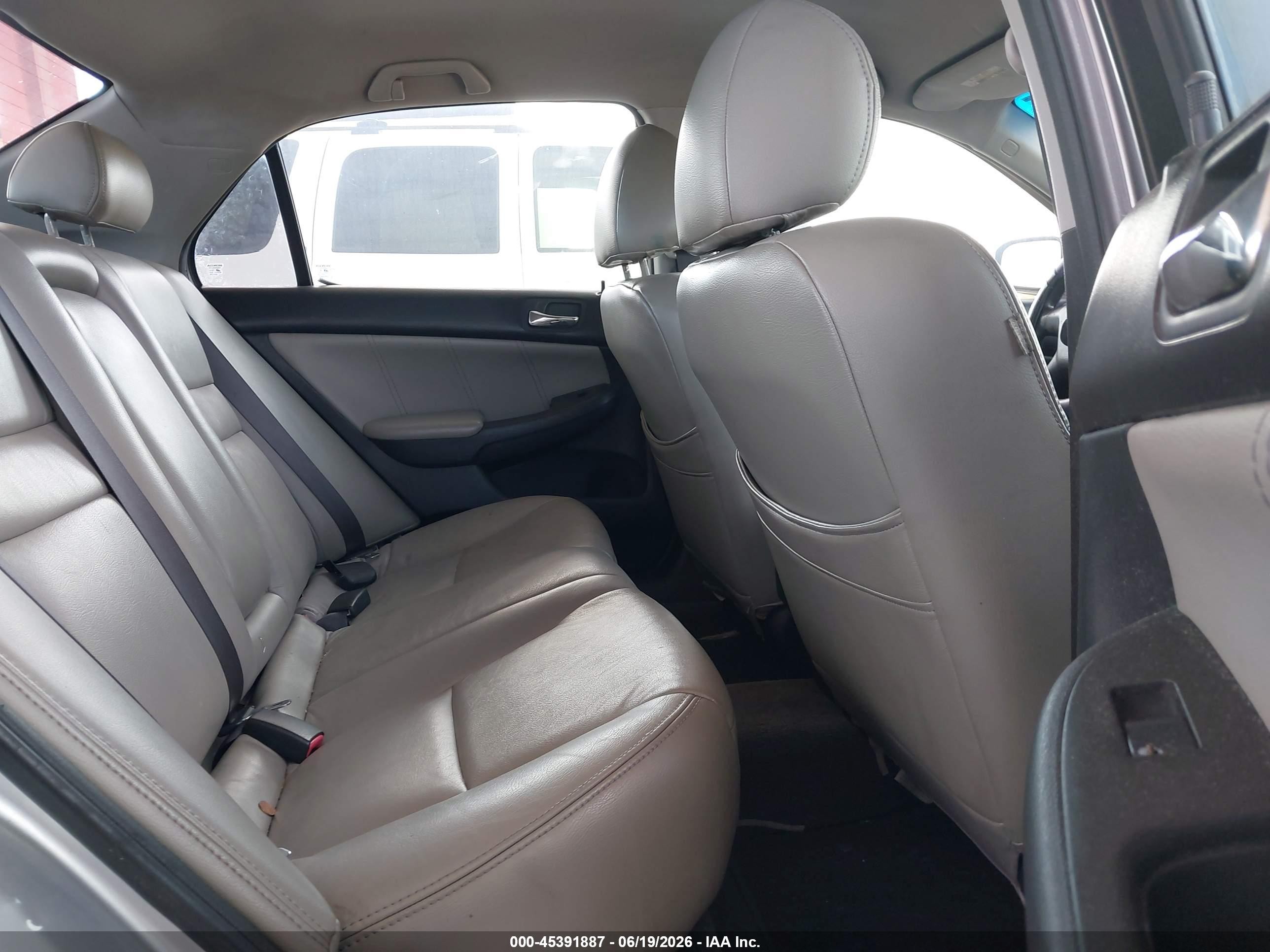 2006 Honda Accord 2.4 Lx Silver vin: 3HGCM56446G700991