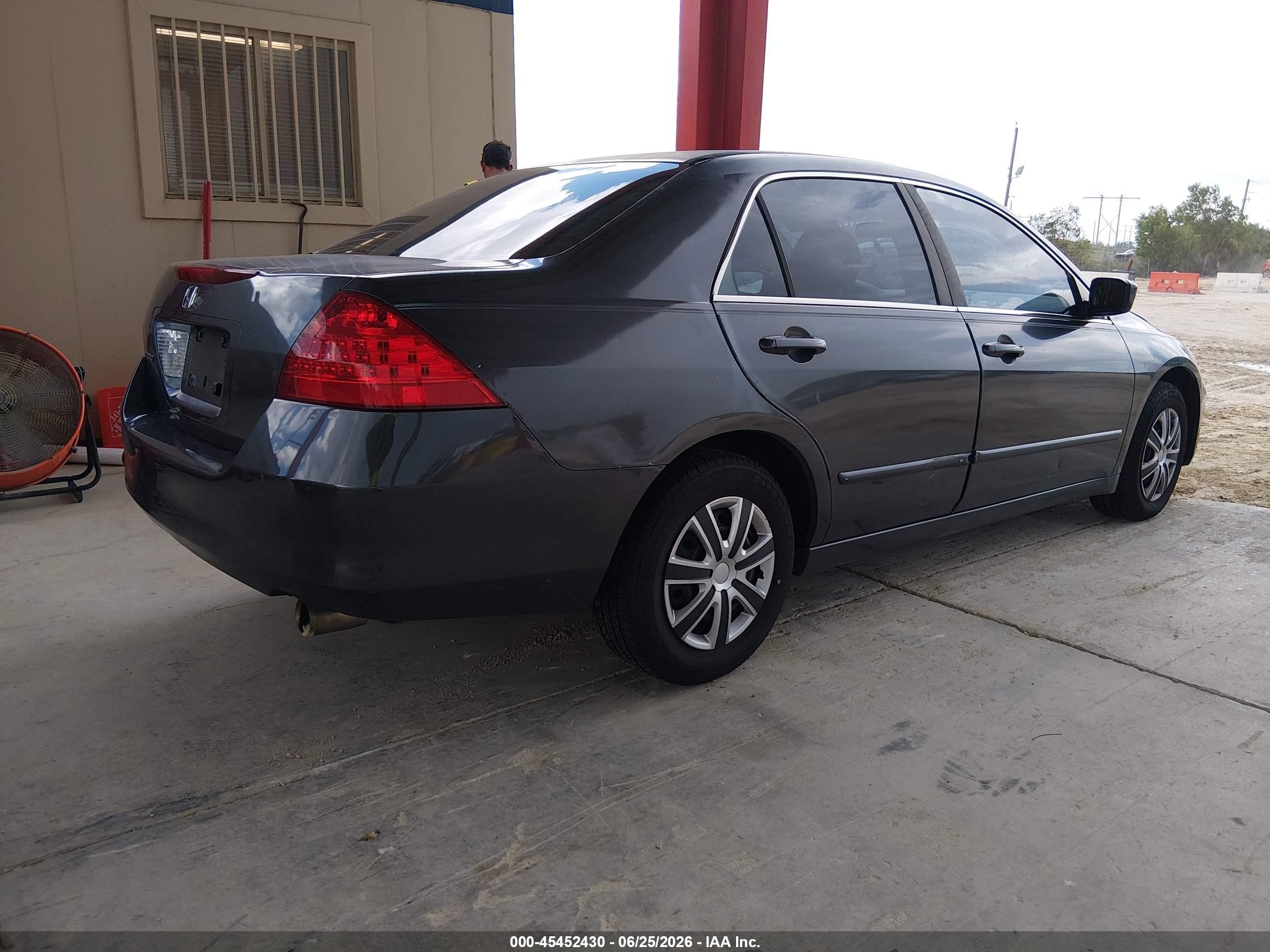 2006 Honda Accord 2.4 Lx Gray vin: 3HGCM56446G705401
