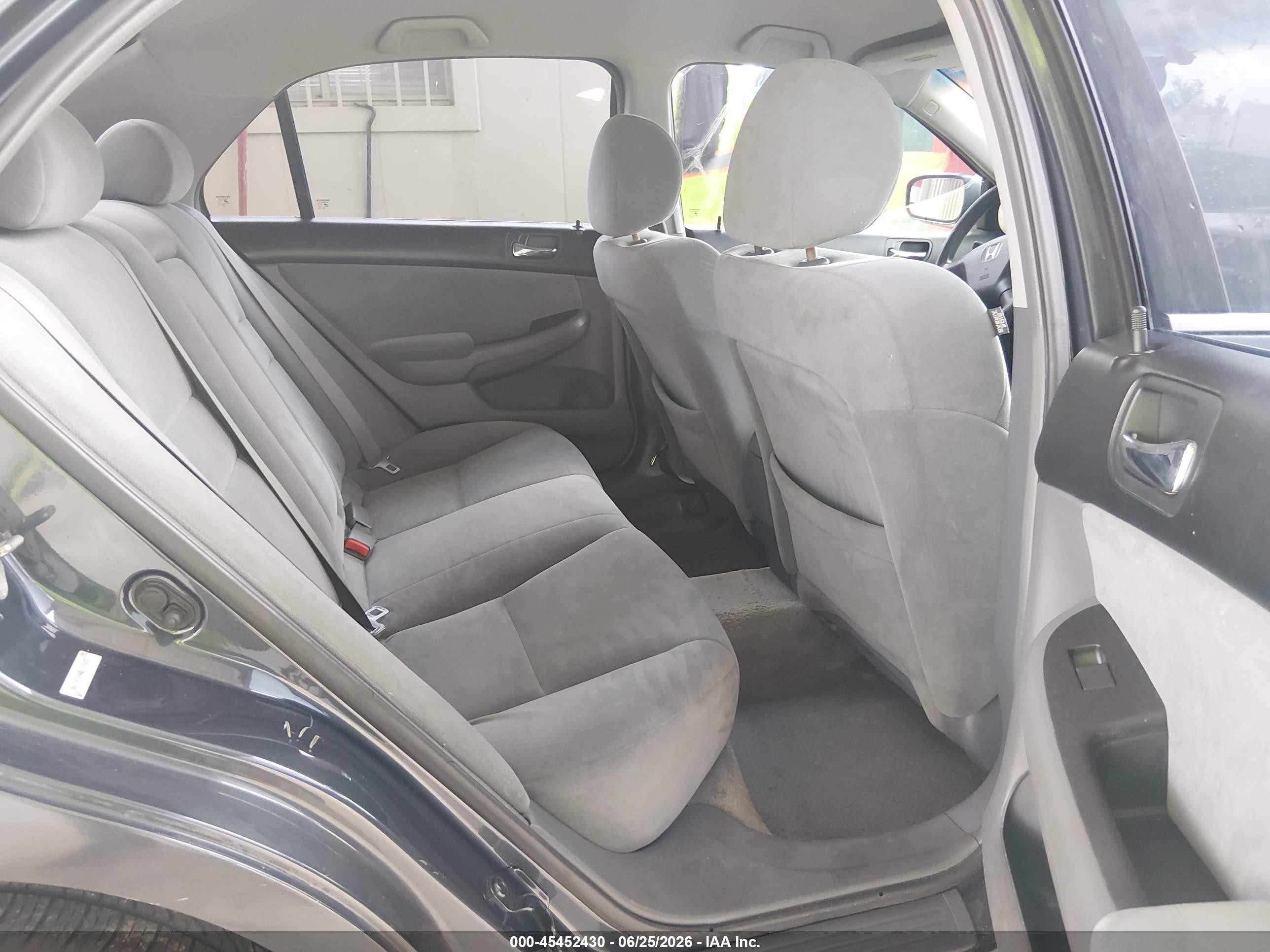 2006 Honda Accord 2.4 Lx Gray vin: 3HGCM56446G705401