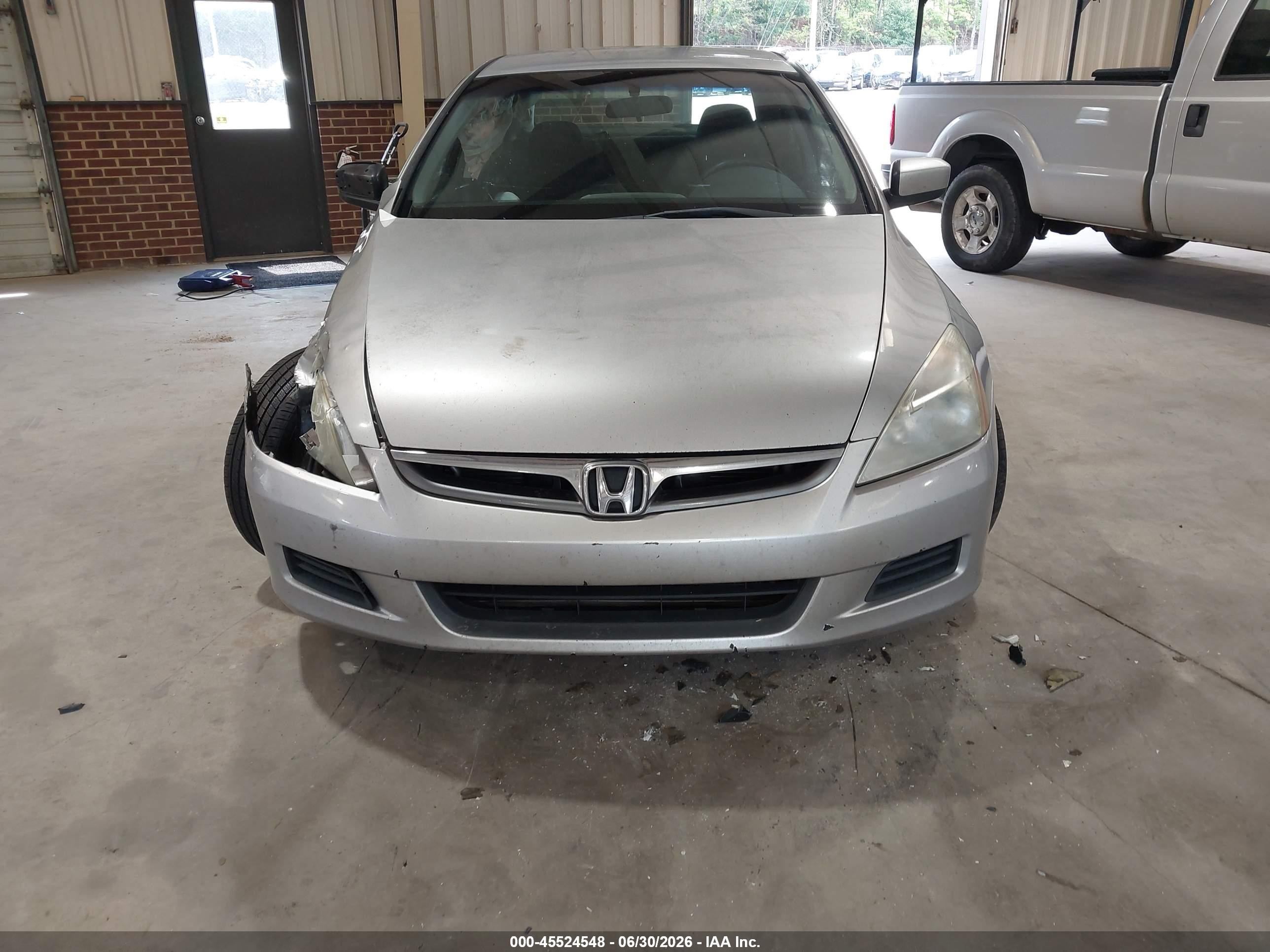 2006 Honda Accord 2.4 Lx Silver vin: 3HGCM56456G705777