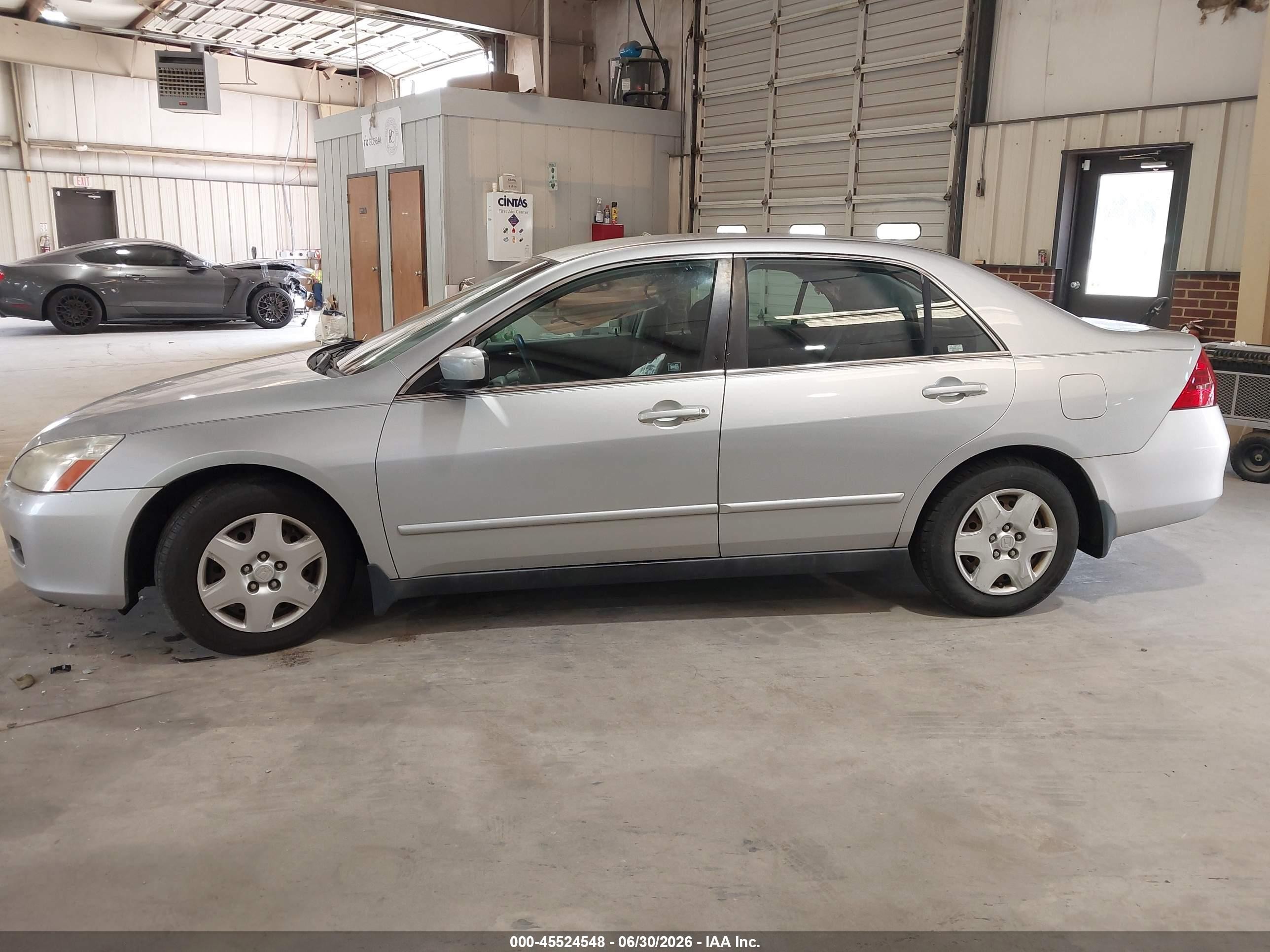 2006 Honda Accord 2.4 Lx Silver vin: 3HGCM56456G705777