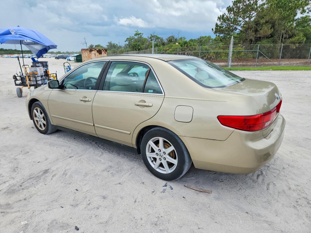 2005 Honda Accord Lx Gold vin: 3HGCM56465G701123
