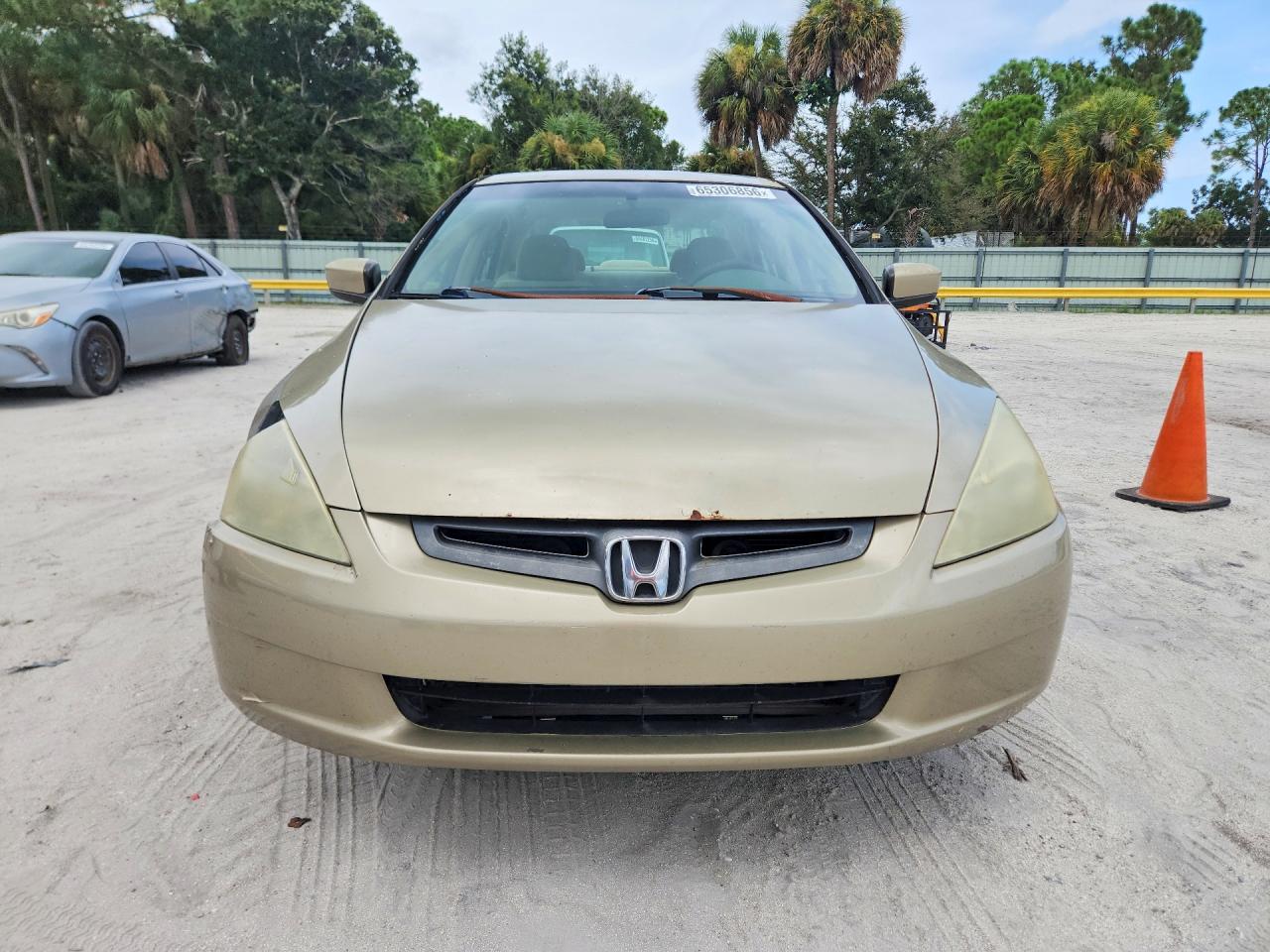 2005 Honda Accord Lx Gold vin: 3HGCM56465G701123