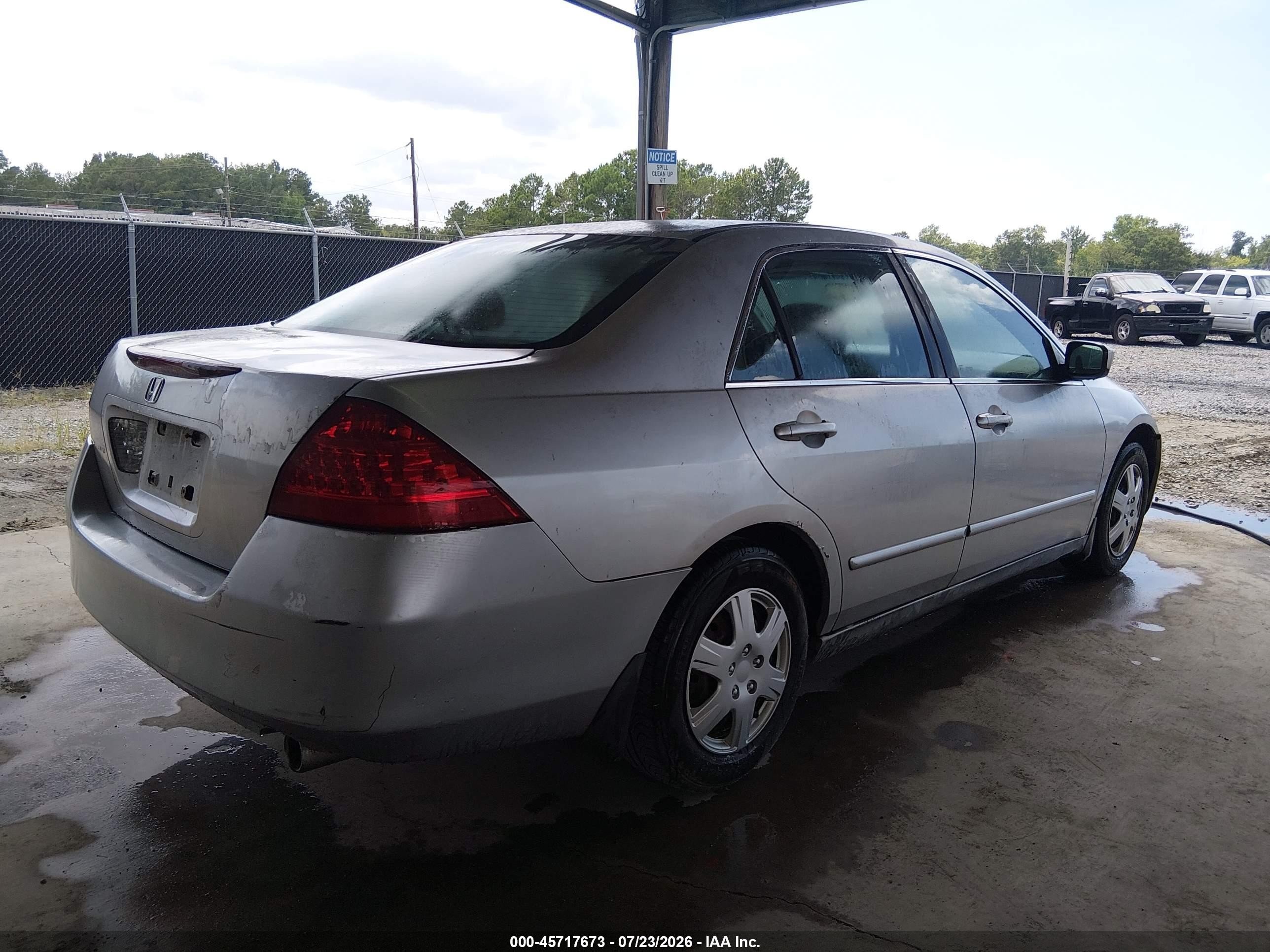2006 Honda Accord 2.4 Lx Серый vin: 3HGCM56466G703195