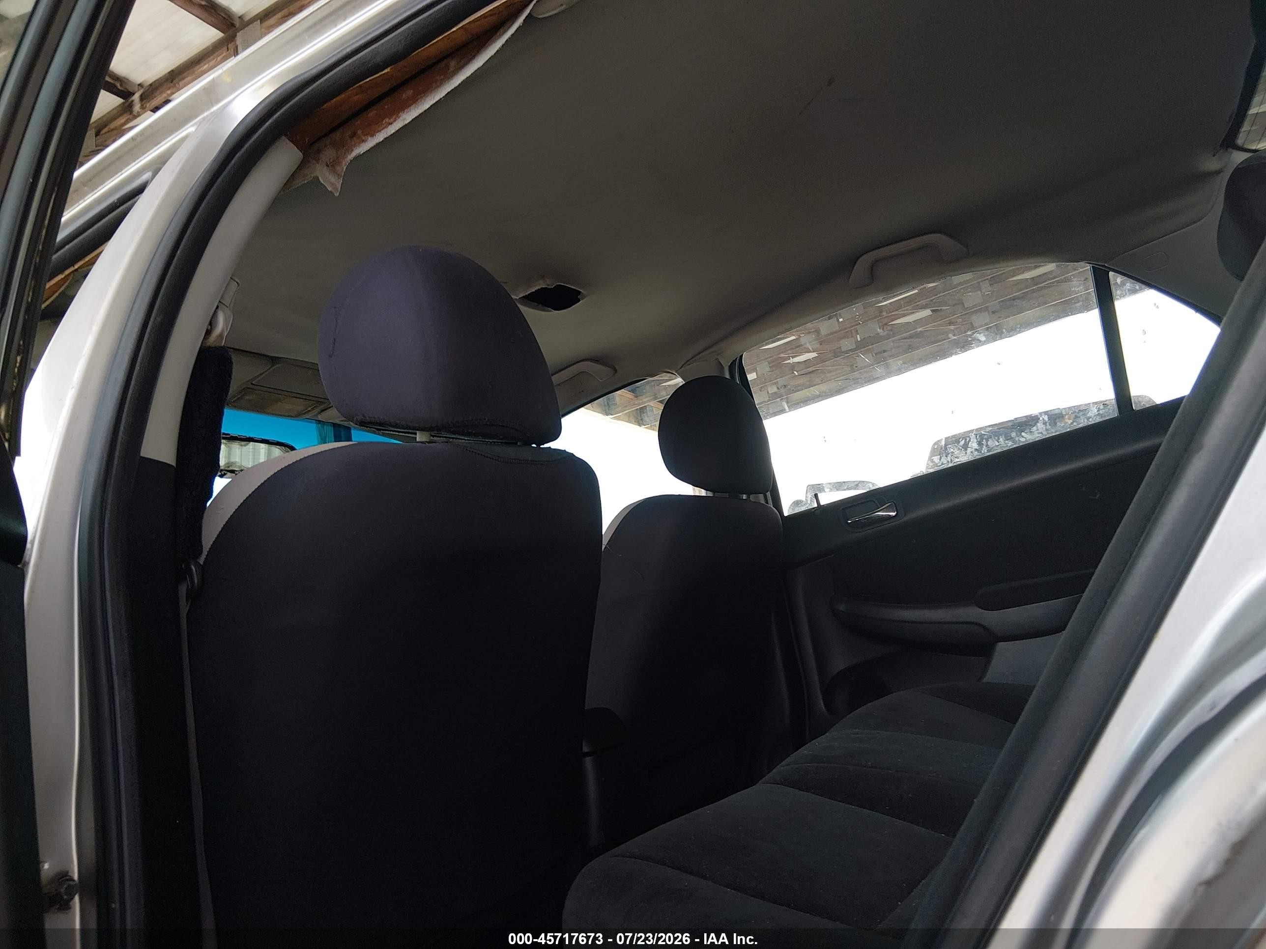 2006 Honda Accord 2.4 Lx Серый vin: 3HGCM56466G703195