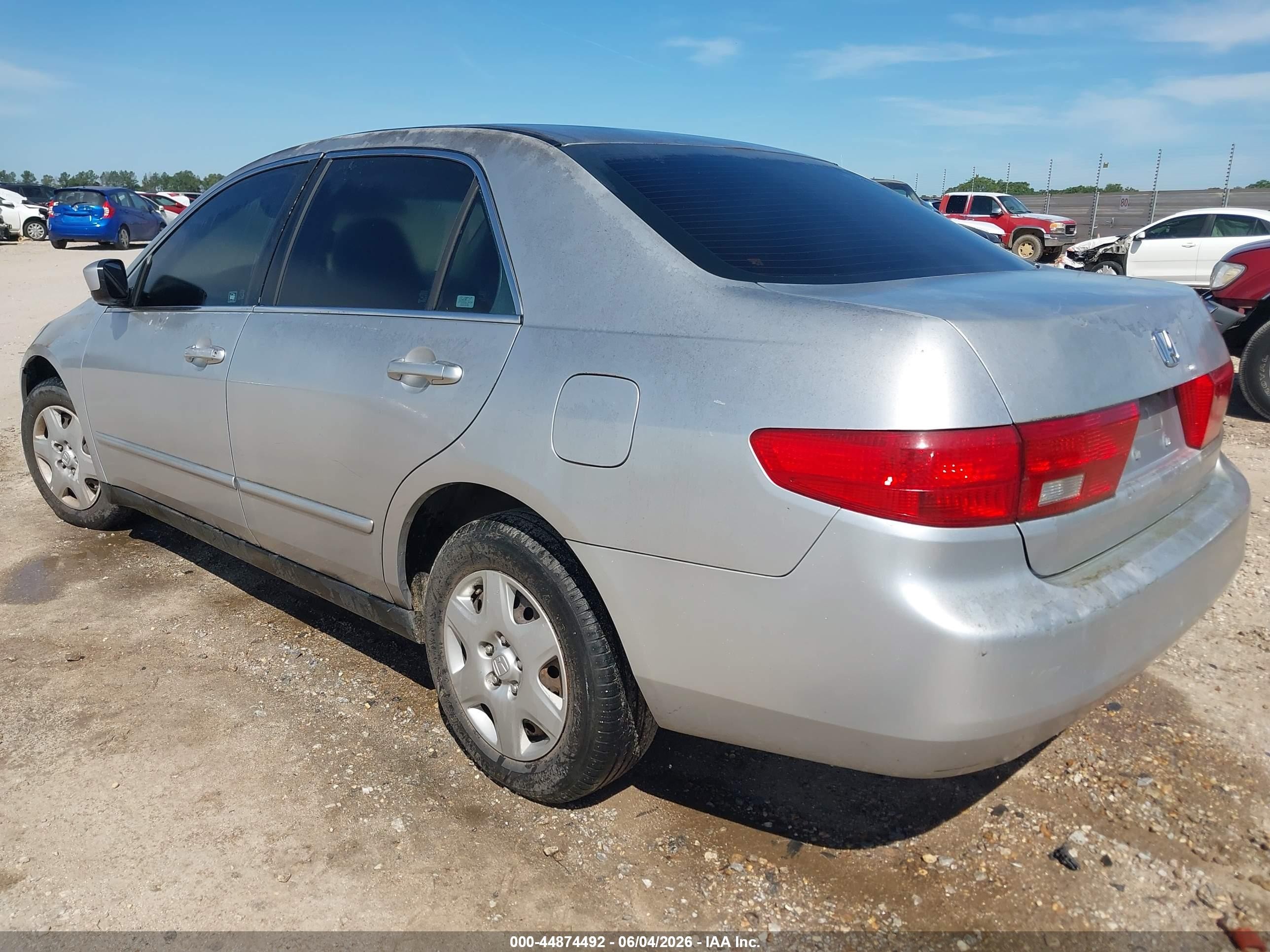2005 Honda Accord 2.4 Lx Silver vin: 3HGCM56475G702104