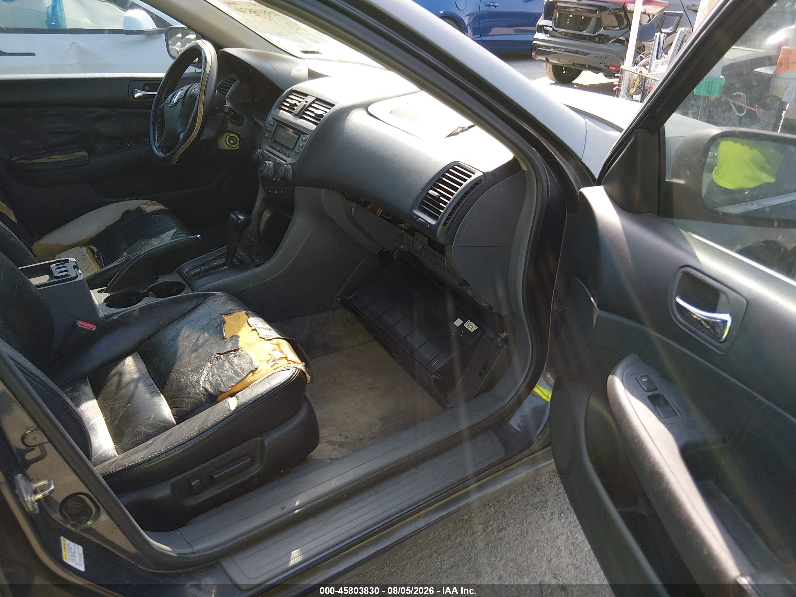 2005 Honda Accord 2.4 Lx Blue vin: 3HGCM56485G700927