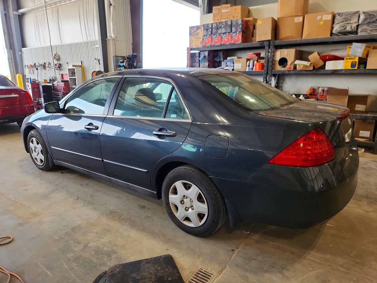 2006 Honda Accord Lx Серый vin: 3HGCM56486G709953