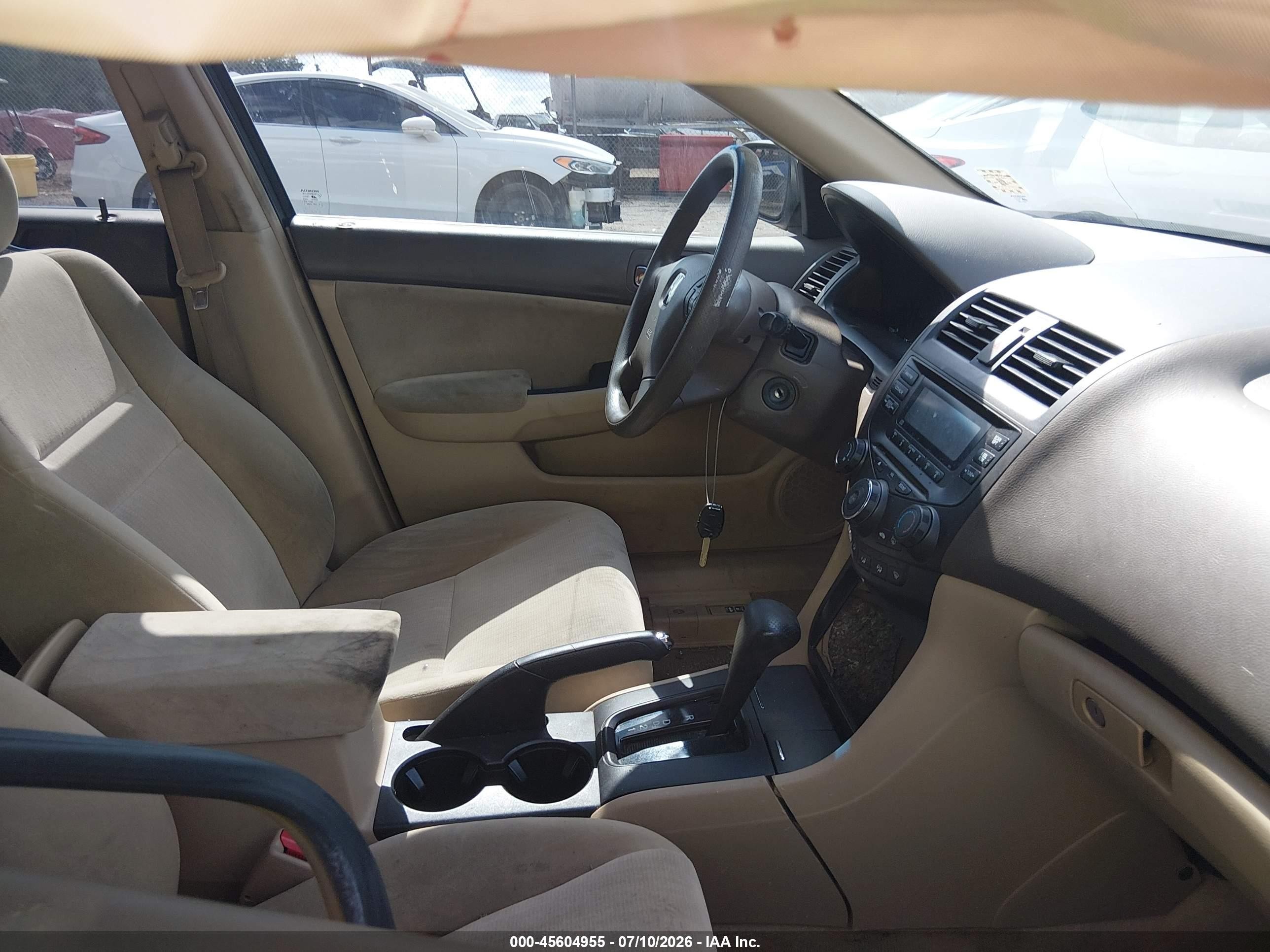 2005 Honda Accord 2.4 Lx Tan vin: 3HGCM56495G702637