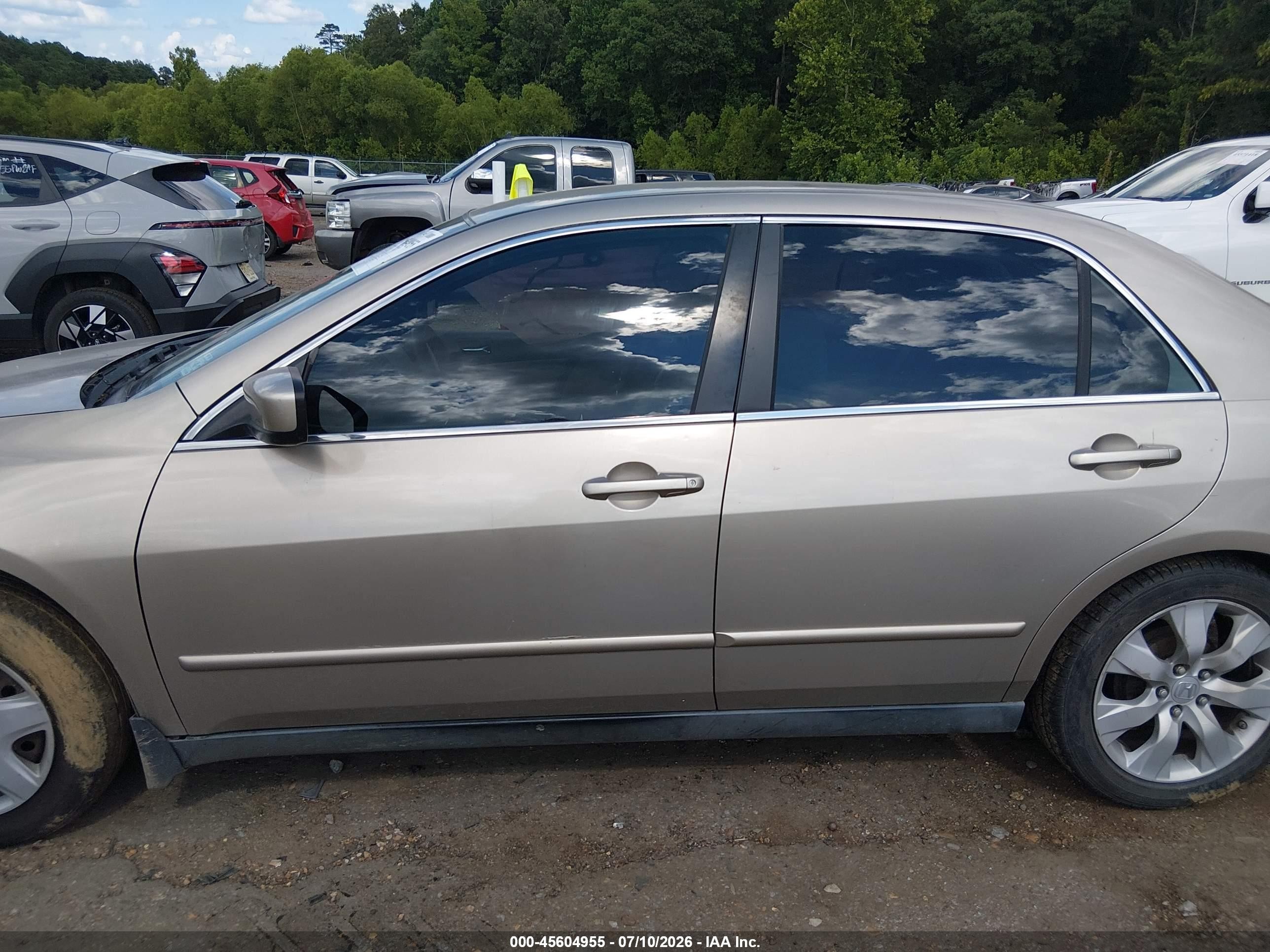 2005 Honda Accord 2.4 Lx Tan vin: 3HGCM56495G702637