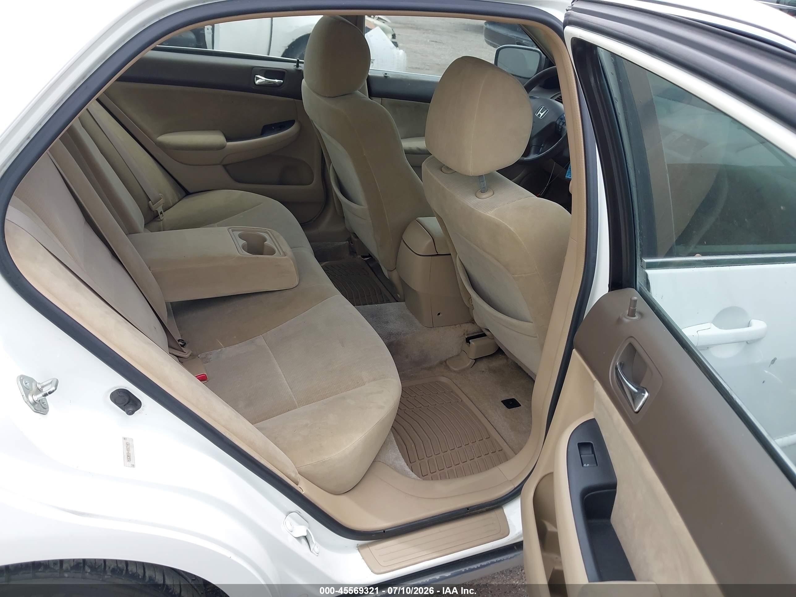 2005 Honda Accord 2.4 Lx Белый vin: 3HGCM56495G714111