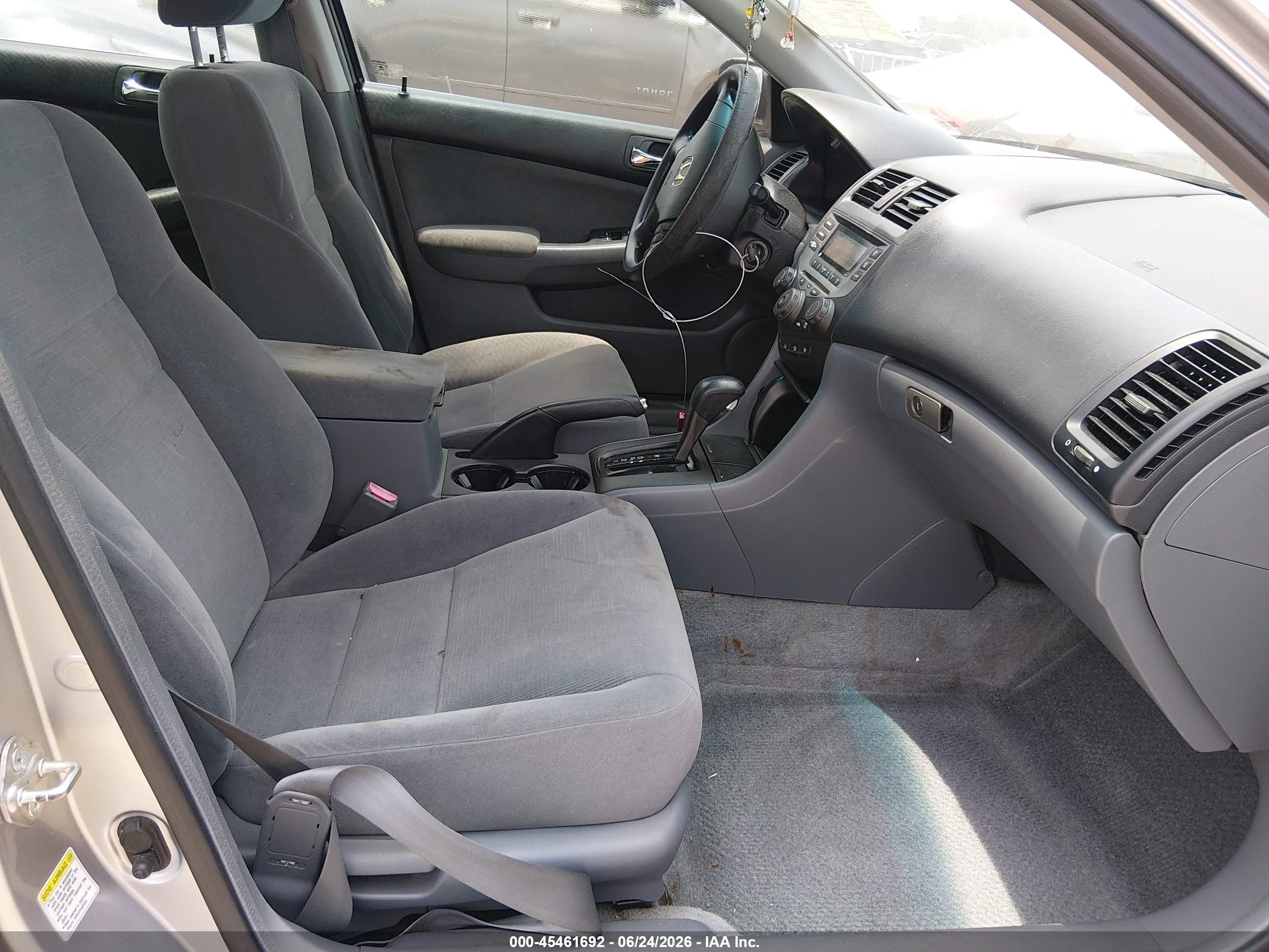 2006 Honda Accord 2.4 Lx Серебряный vin: 3HGCM56496G711226