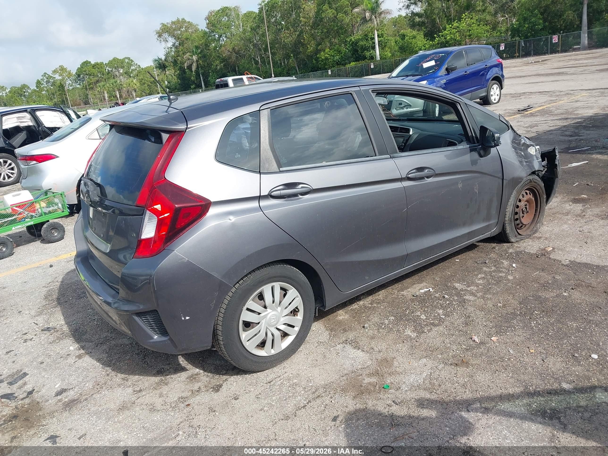 2015 Honda Fit Lx Gray vin: 3HGGK5G50FM740887