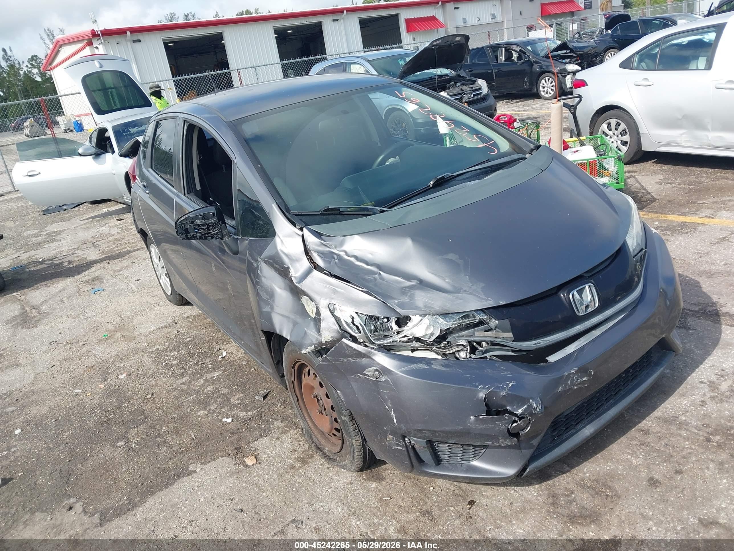 2015 Honda Fit Lx Gray vin: 3HGGK5G50FM740887