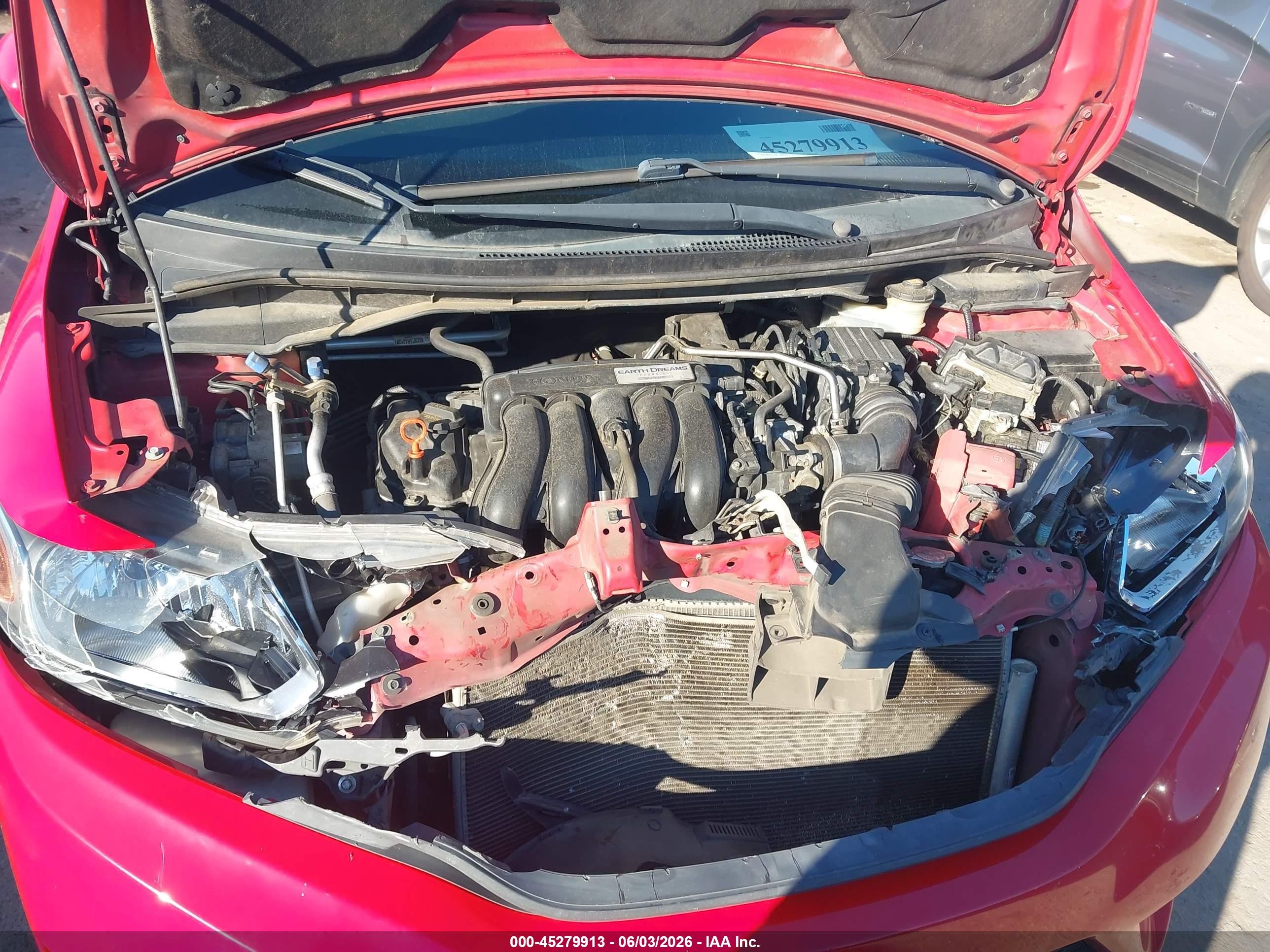 2015 Honda Fit Lx Красный vin: 3HGGK5G50FM748083
