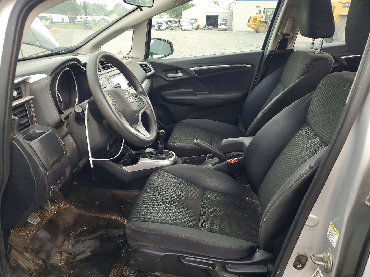 2015 Honda Fit Lx Серебряный vin: 3HGGK5G53FM753858