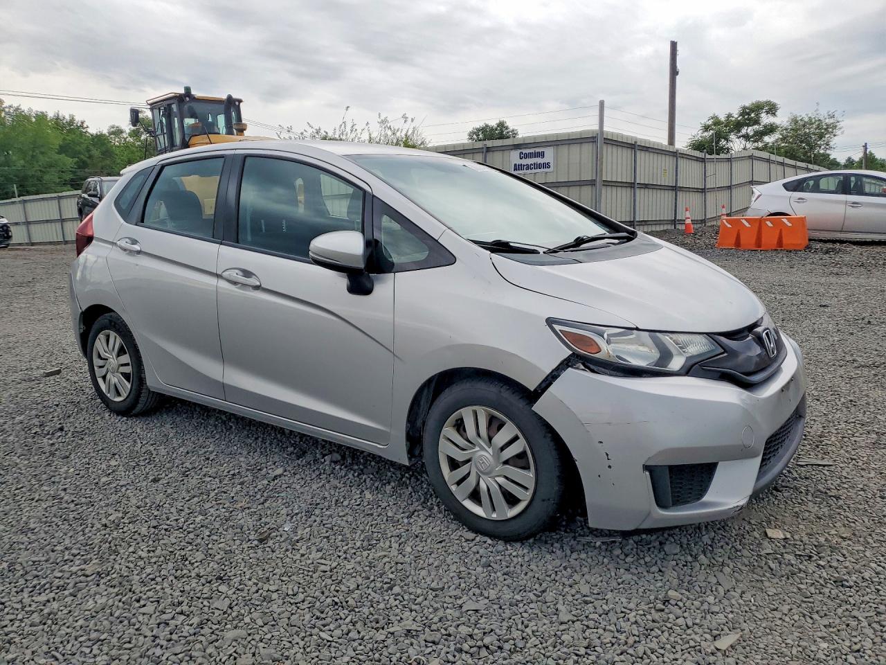 2015 Honda Fit Lx Серебряный vin: 3HGGK5G53FM753858