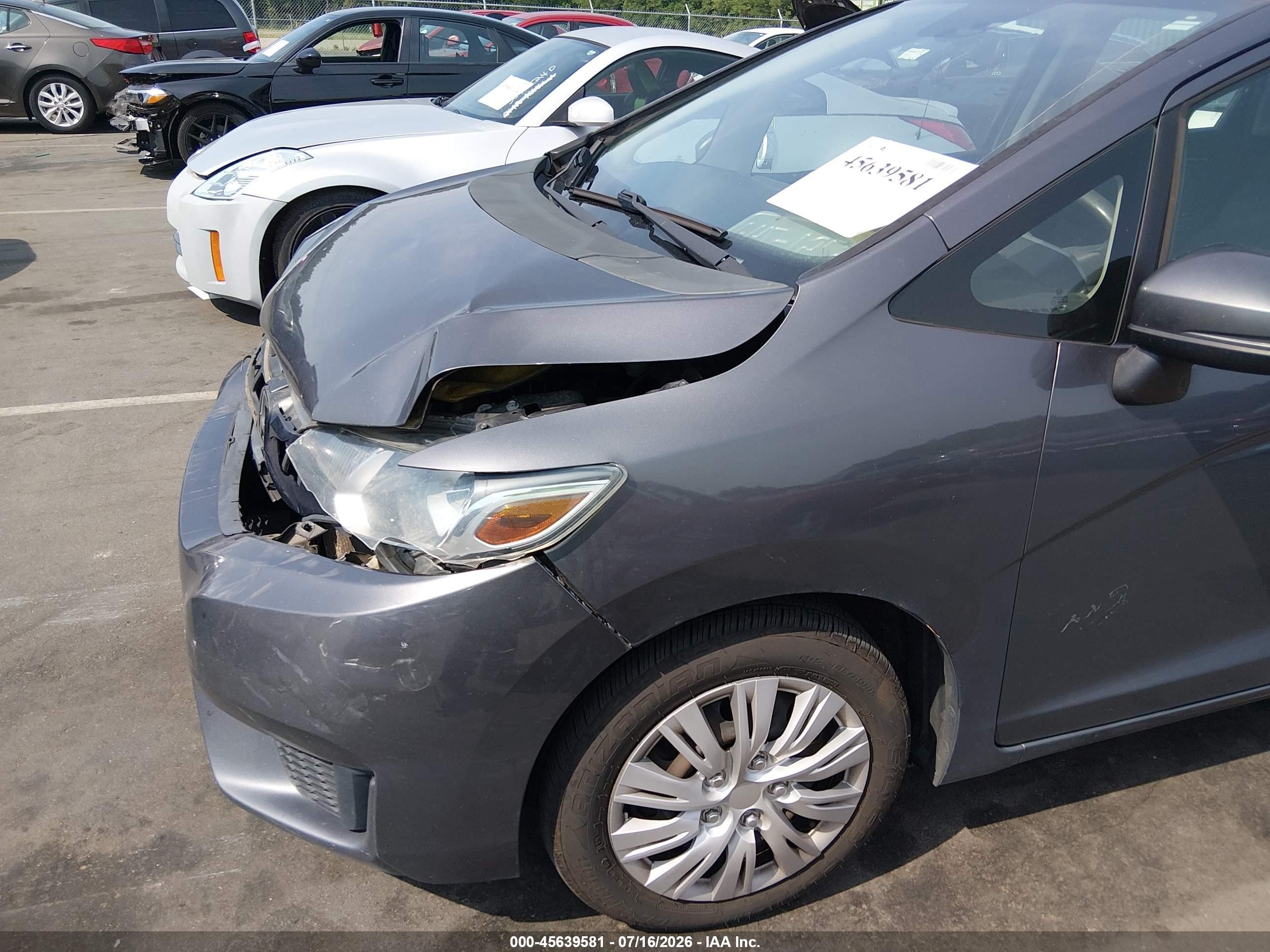 2015 Honda Fit Lx Серый vin: 3HGGK5G54FM724627