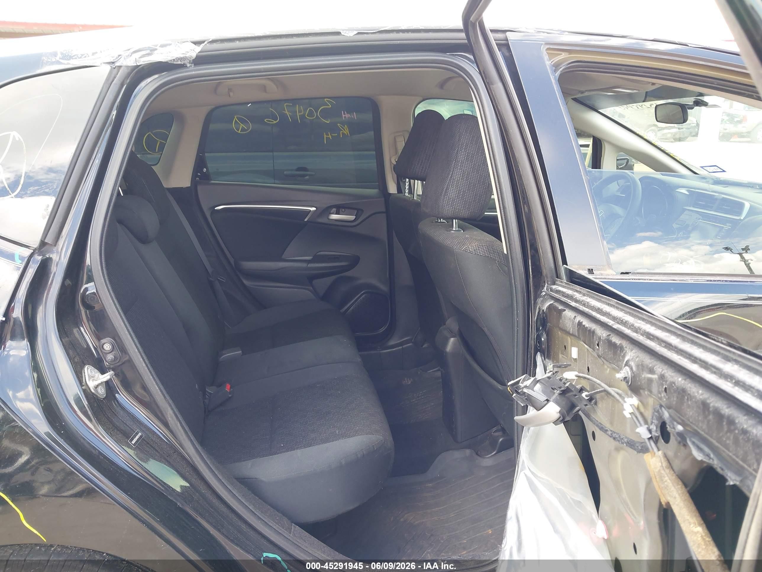 2015 Honda Fit Lx Черный vin: 3HGGK5G54FM742416