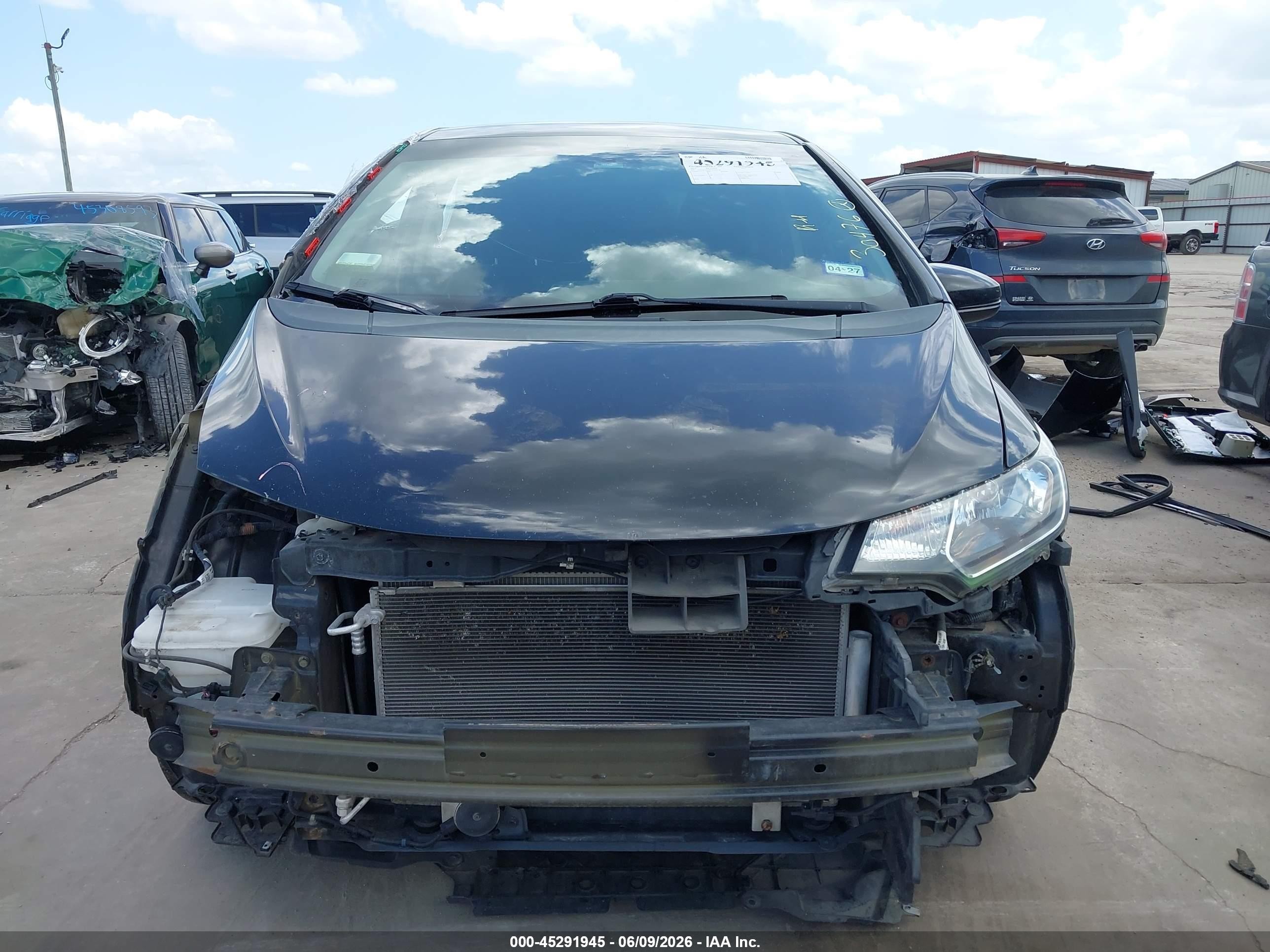 2015 Honda Fit Lx Черный vin: 3HGGK5G54FM742416