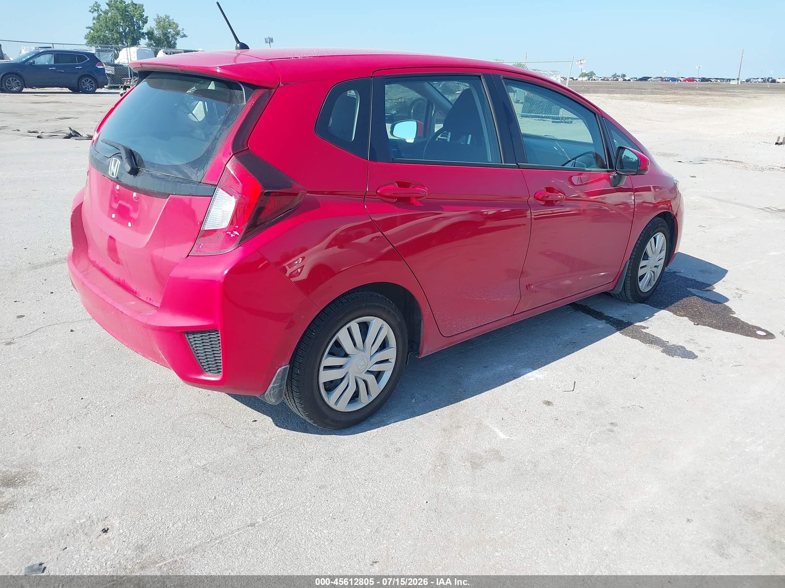 2015 Honda Fit Lx Red vin: 3HGGK5G55FM748189