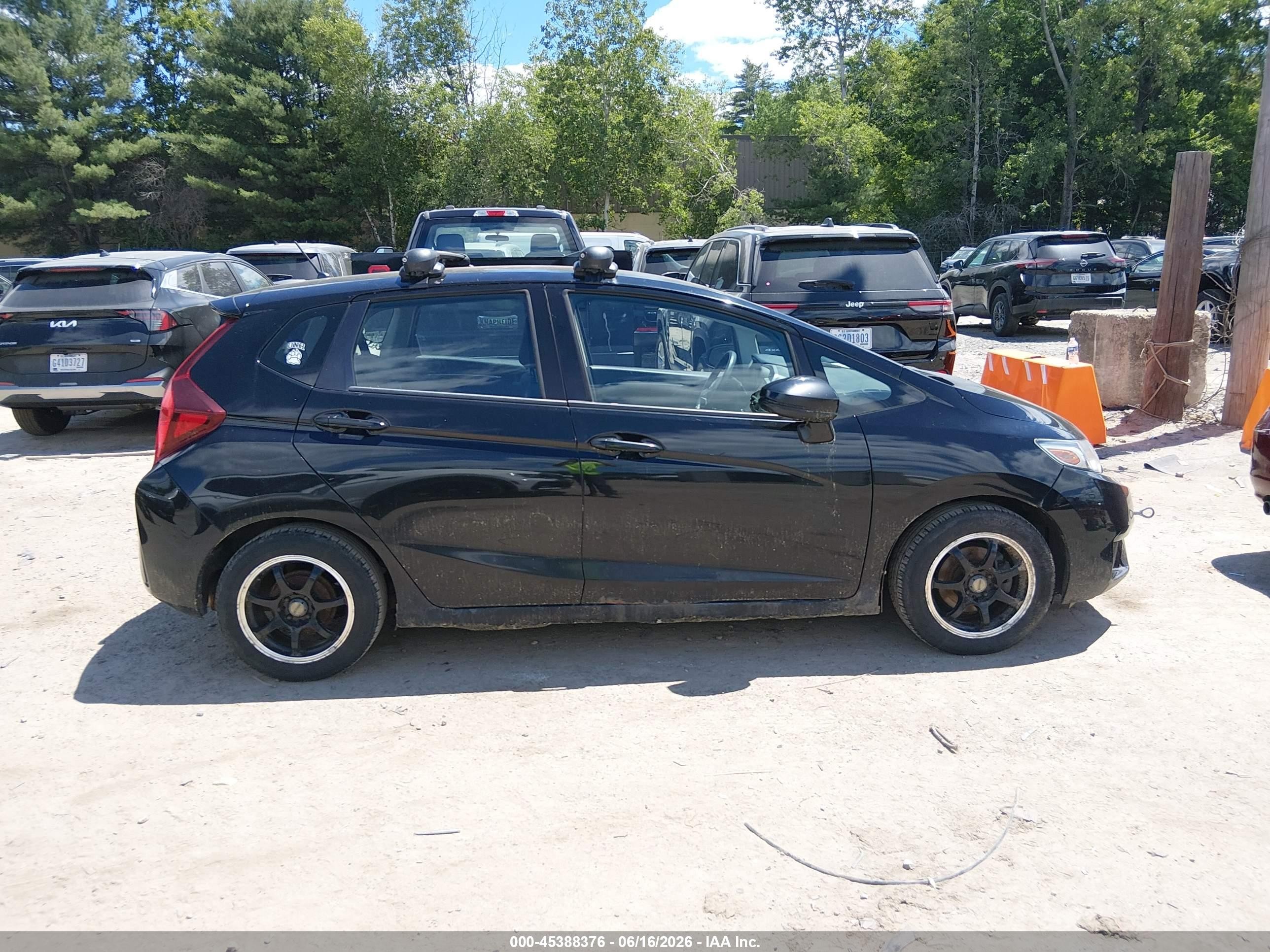 2015 Honda Fit Lx Black vin: 3HGGK5G55FM766367