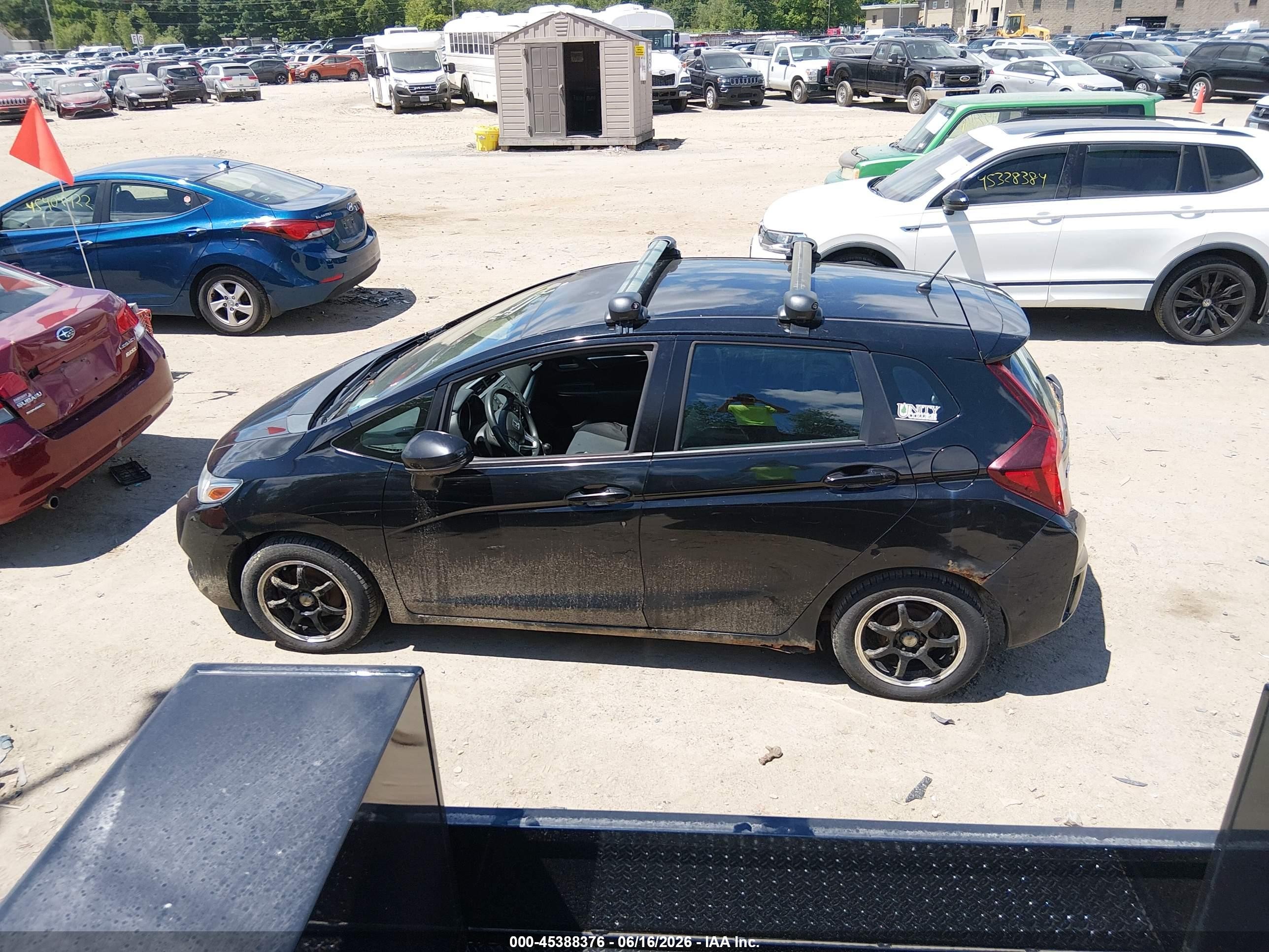 2015 Honda Fit Lx Black vin: 3HGGK5G55FM766367