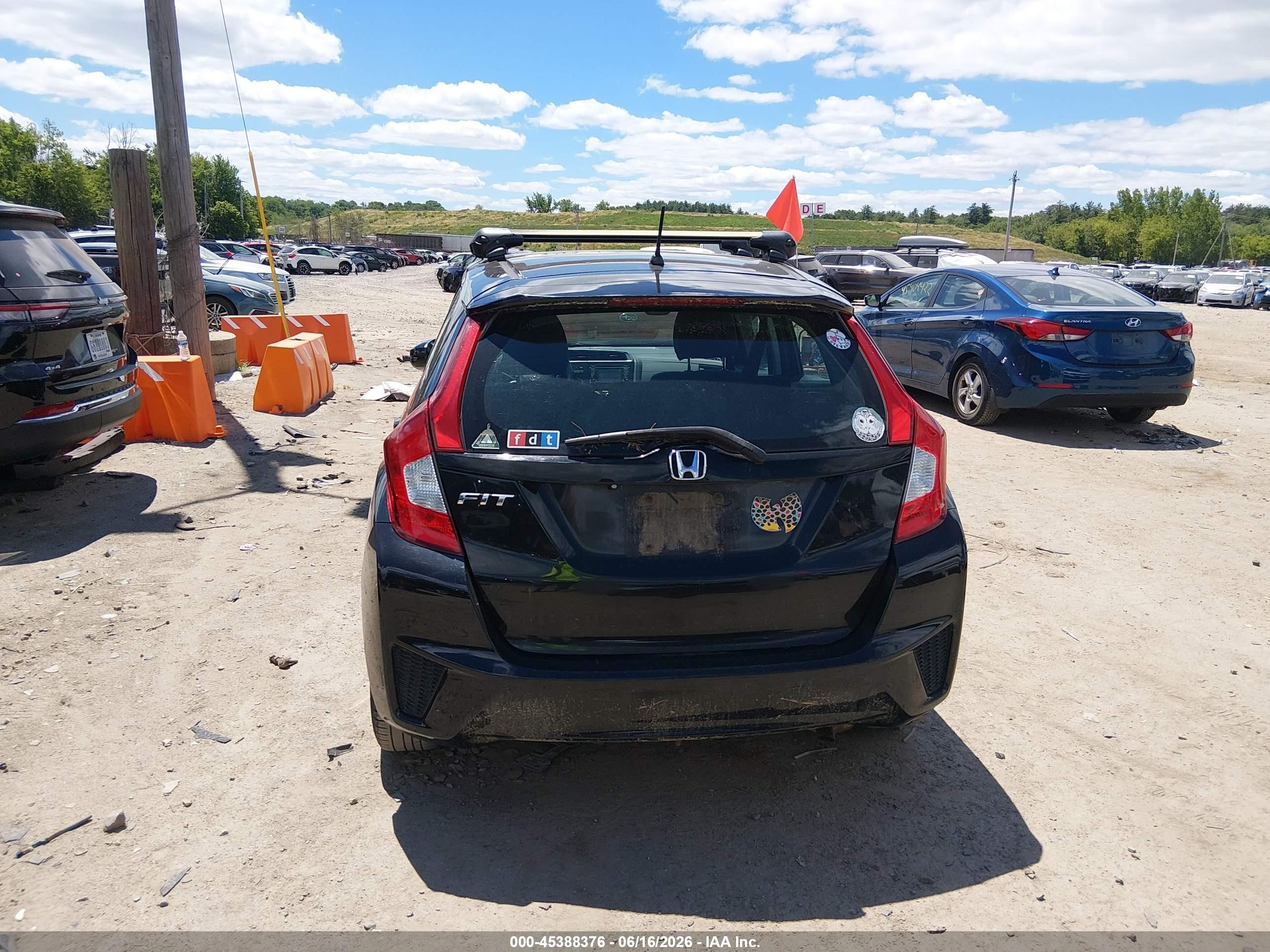 2015 Honda Fit Lx Black vin: 3HGGK5G55FM766367