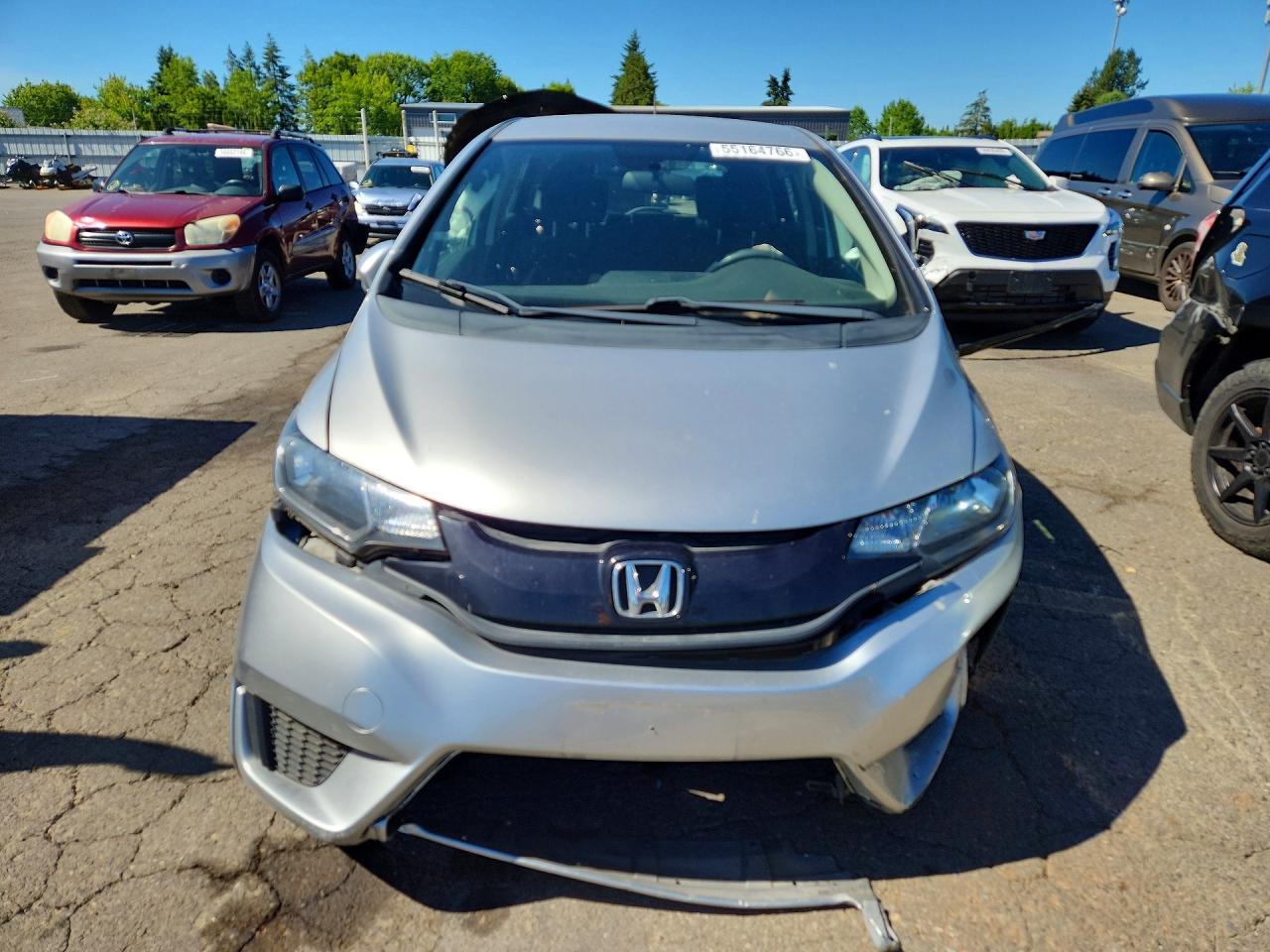 2015 Honda Fit Lx Silver vin: 3HGGK5G57FM753829